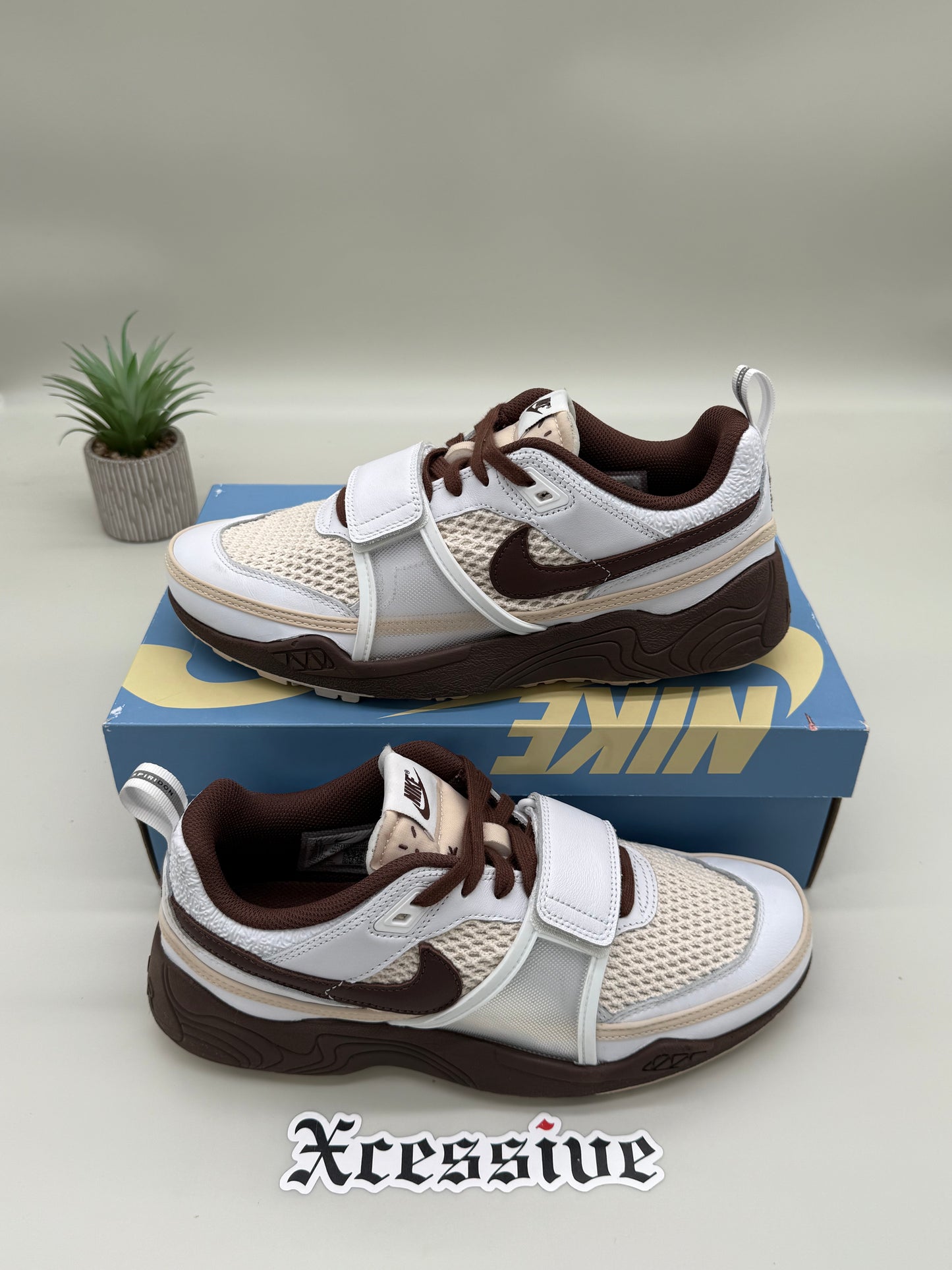 Nike Zoom Field Jaxx Travis Scott Light Chocolate