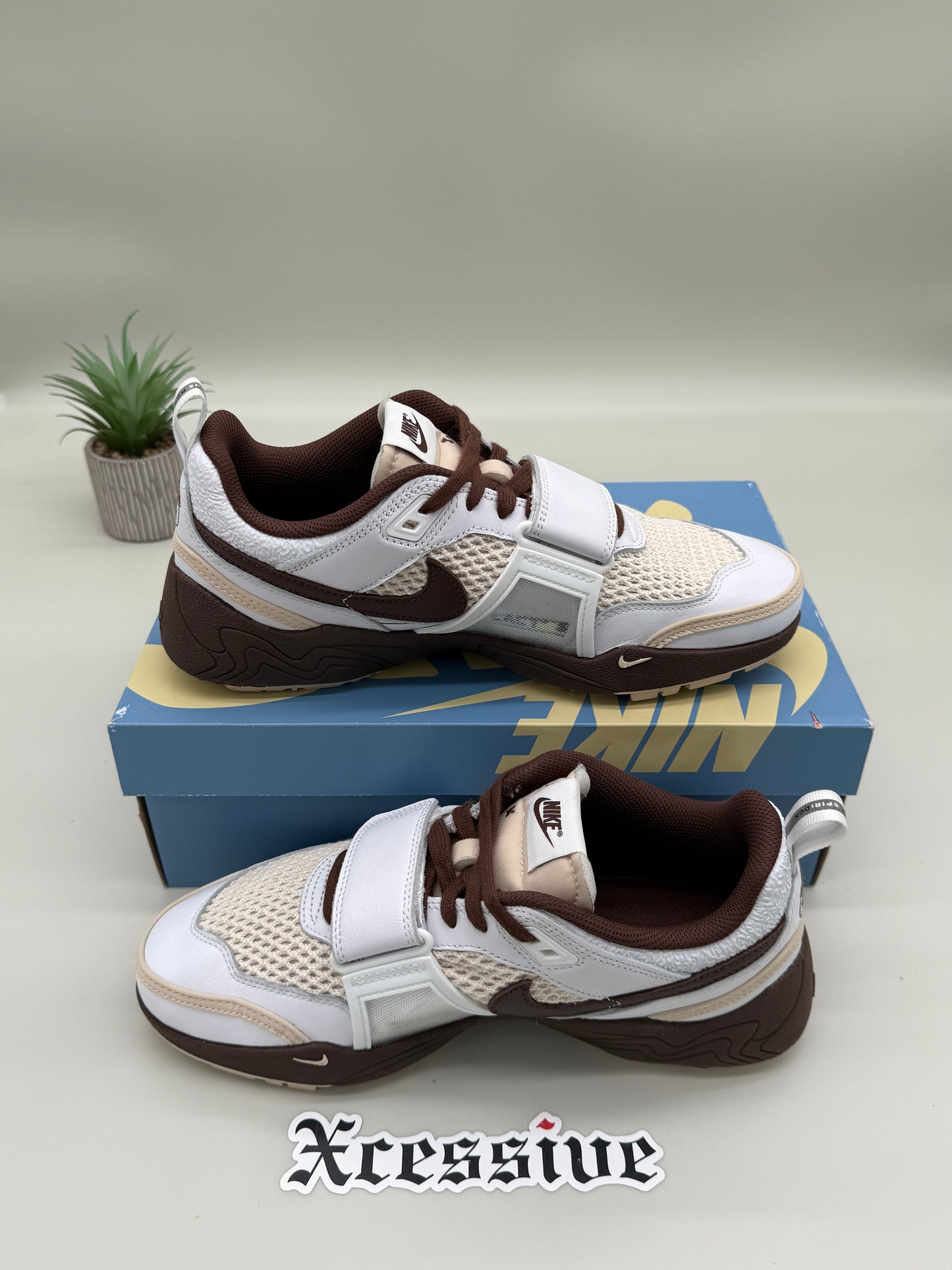 Nike Zoom Field Jaxx Travis Scott Light Chocolate