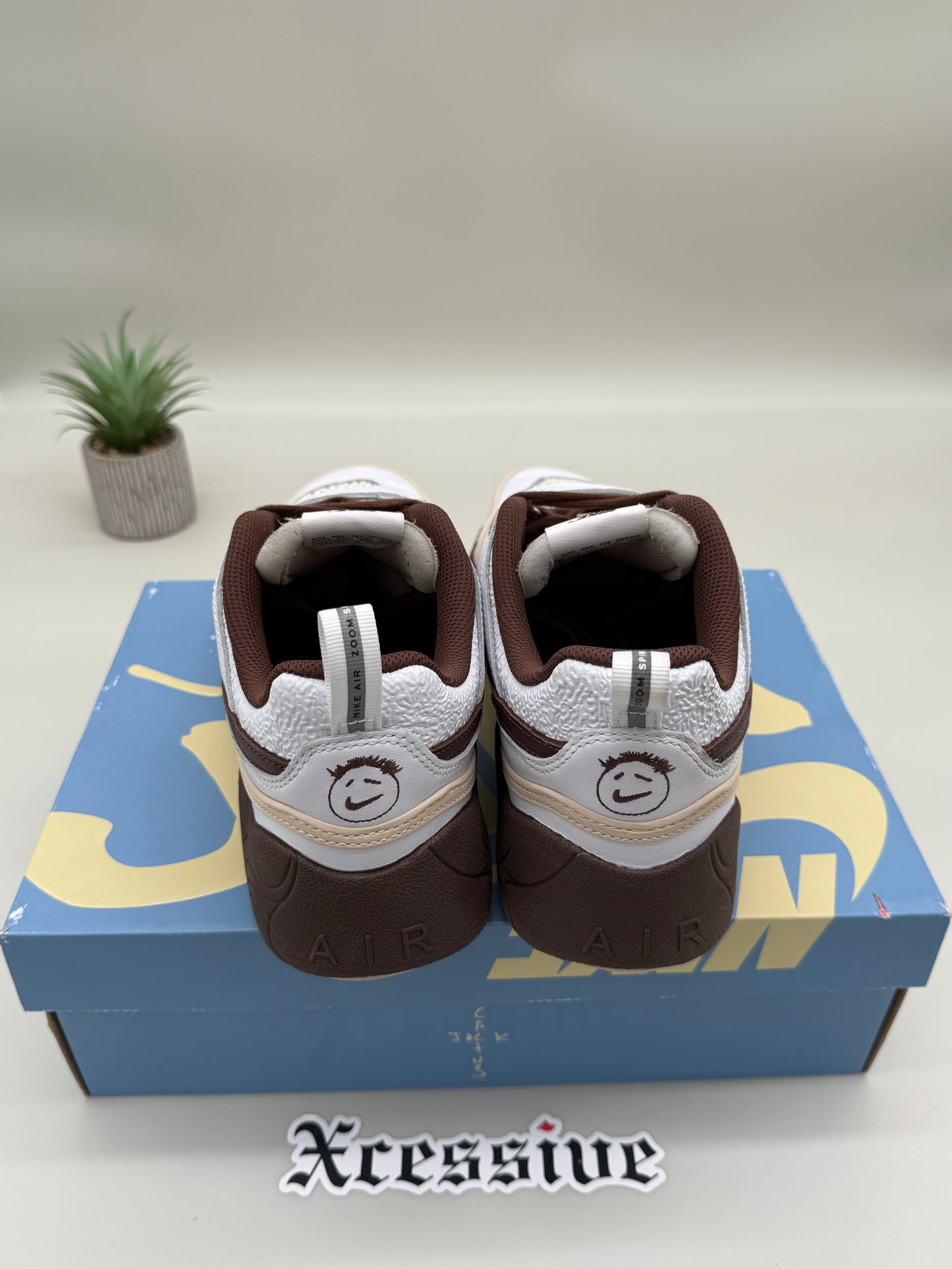 Nike Zoom Field Jaxx Travis Scott Light Chocolate