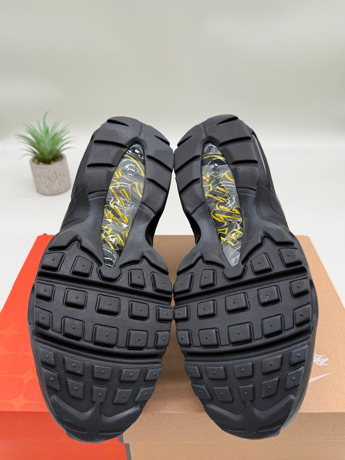 Nike Air Max 95 Corteiz Honey Black