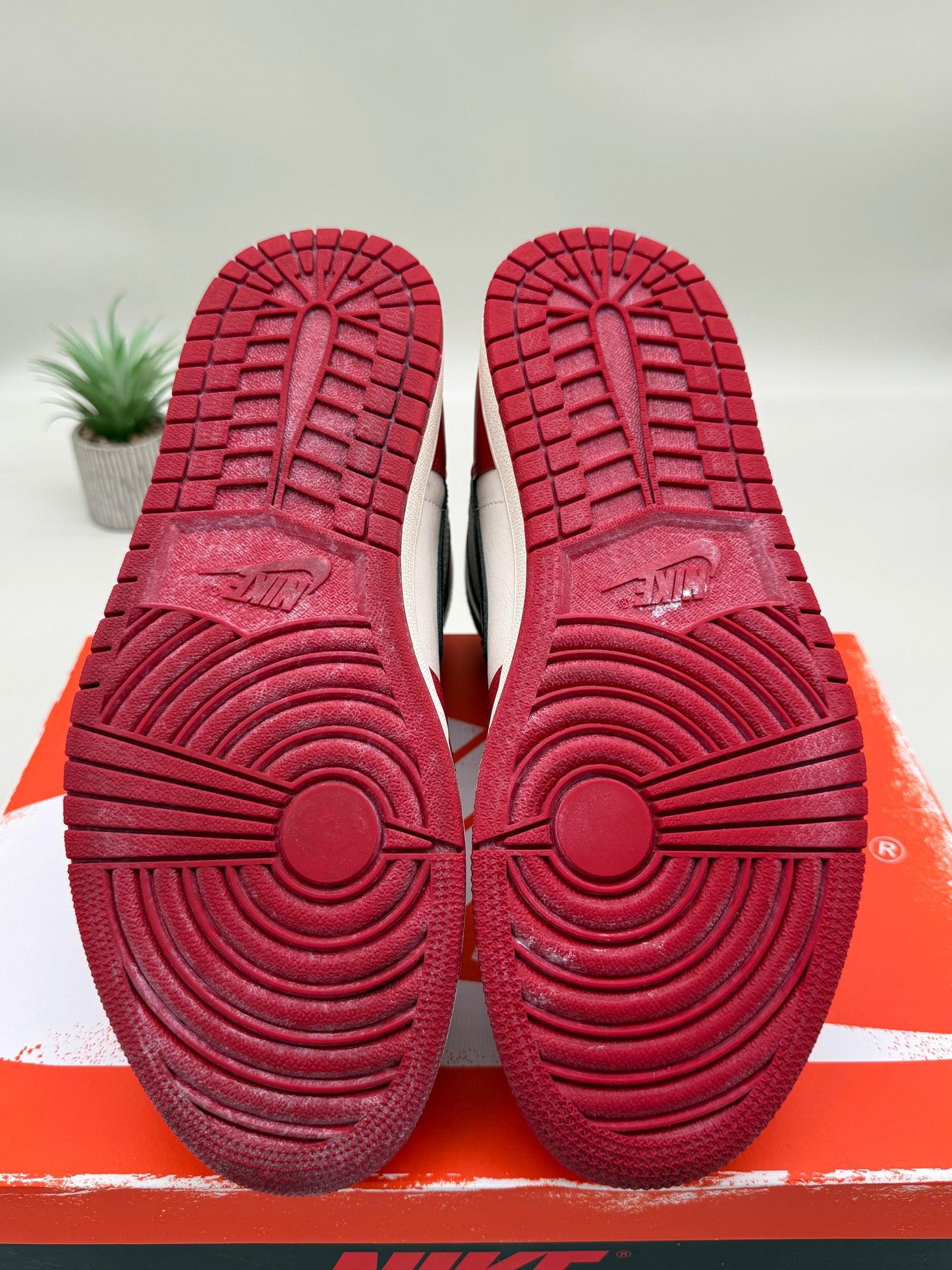 Jordan 1 Lost & Found