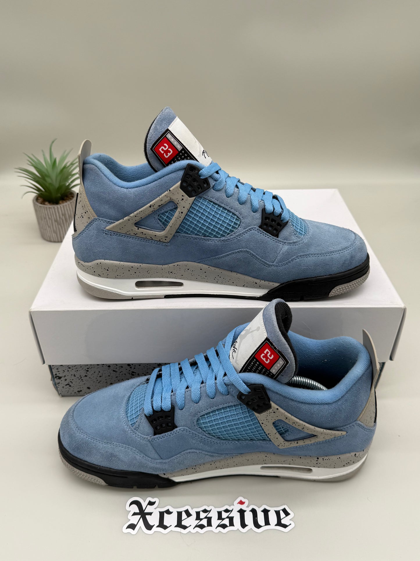 Jordan 4 University Blue