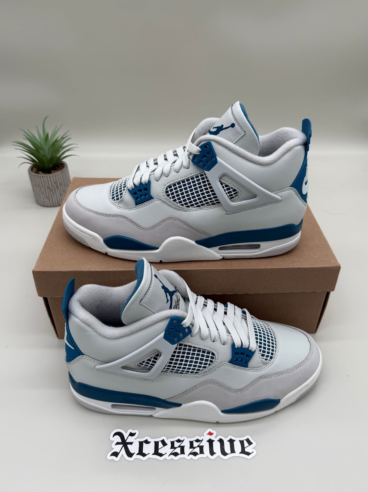 Jordan 4 Military Blue