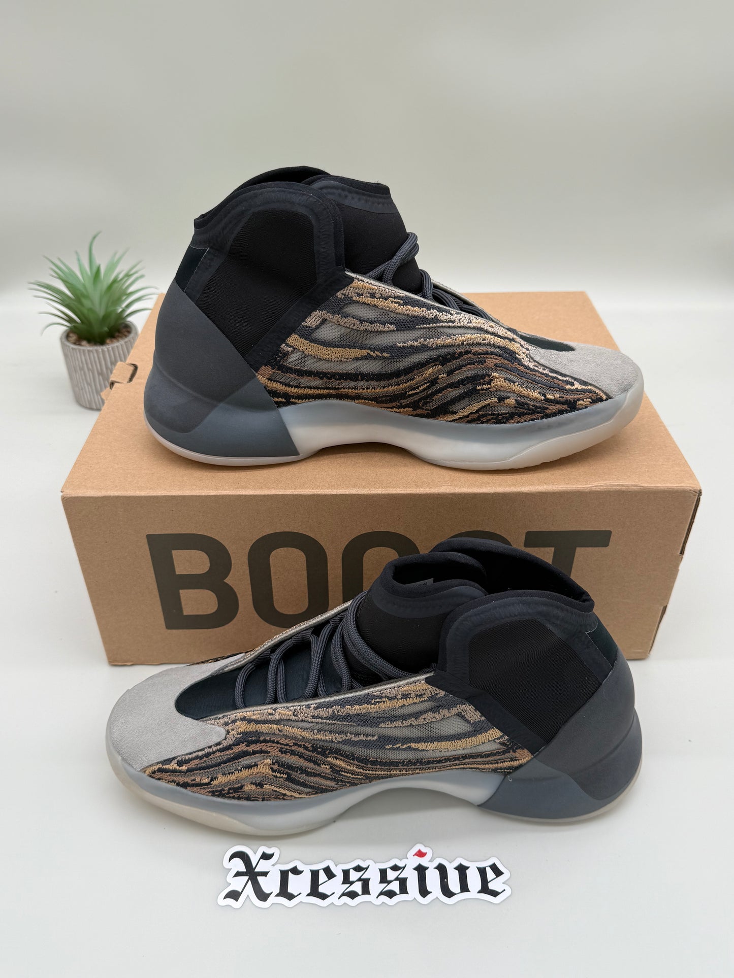adidas Yeezy QNTM Amber Tint