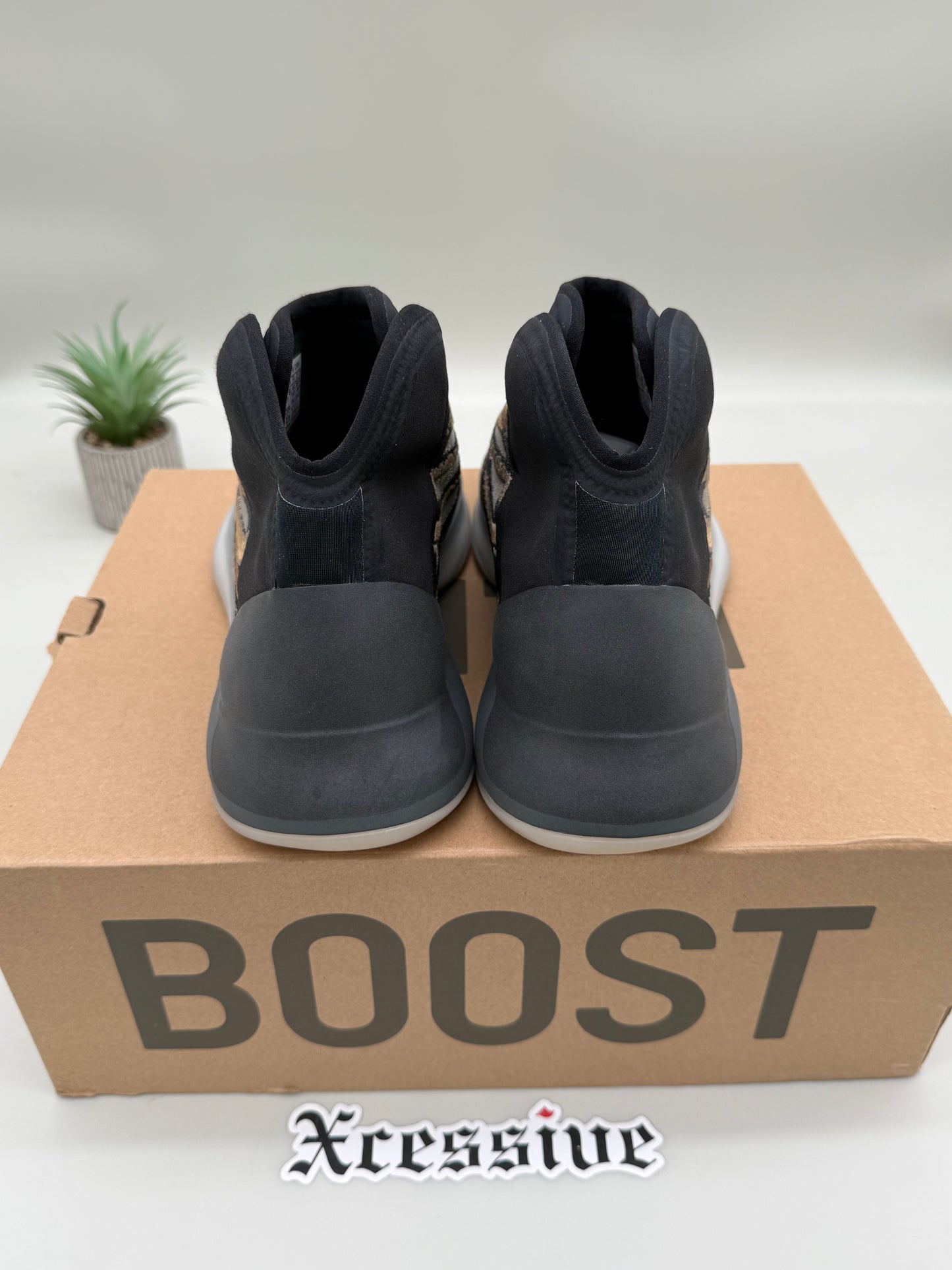 adidas Yeezy QNTM Amber Tint