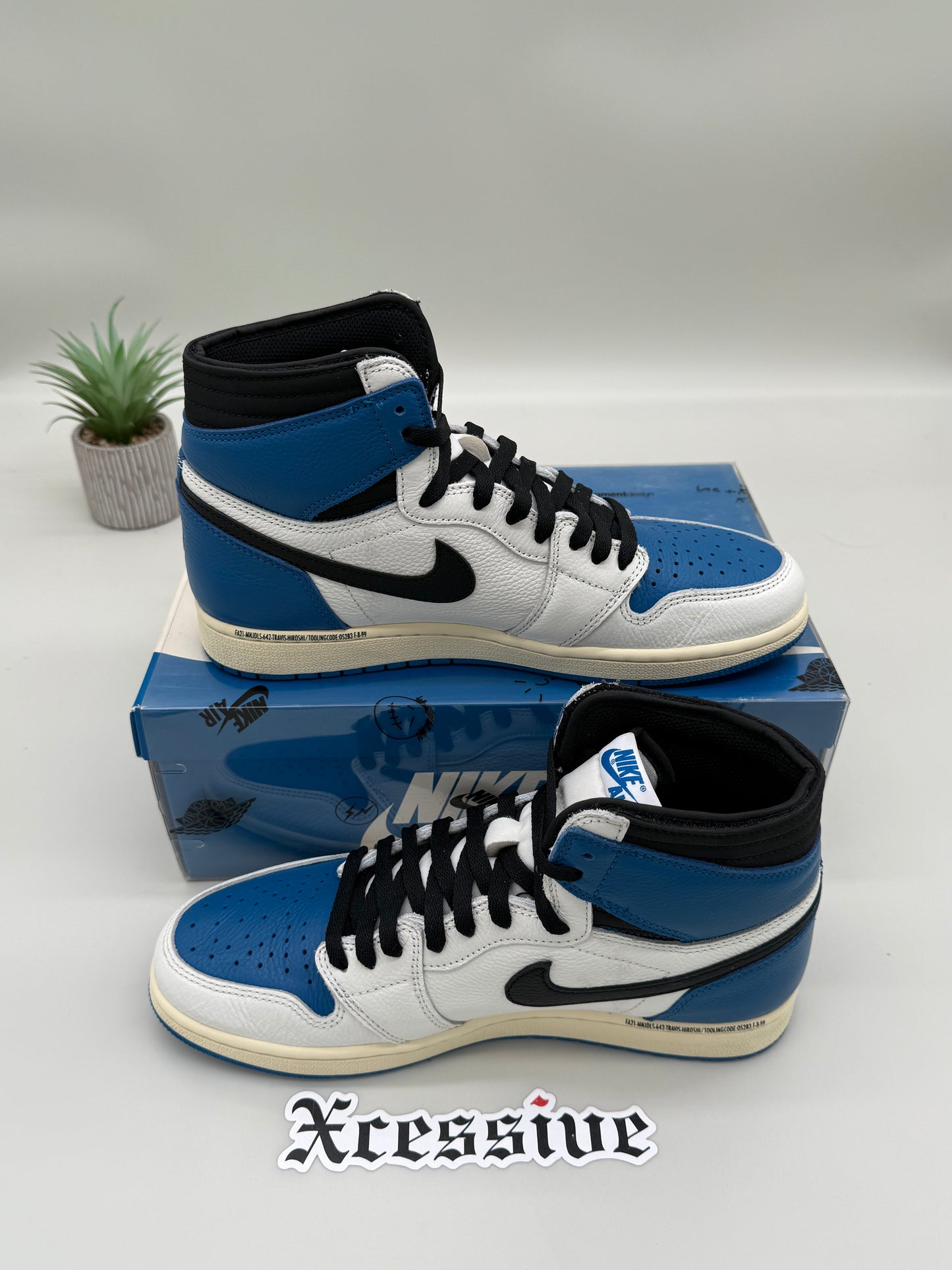 Jordan 1 Travis Scott Fragment