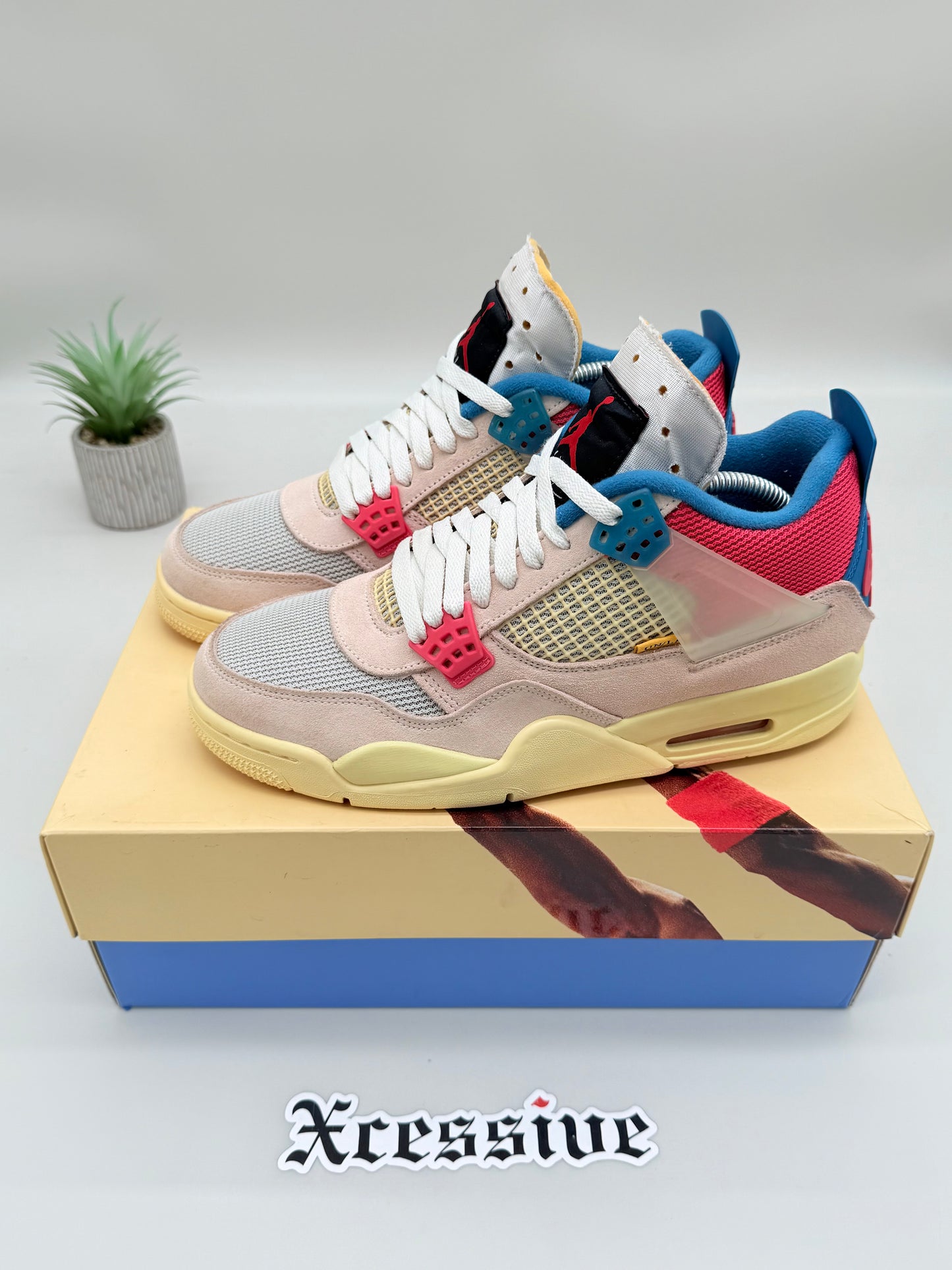 Jordan 4 Union Guava