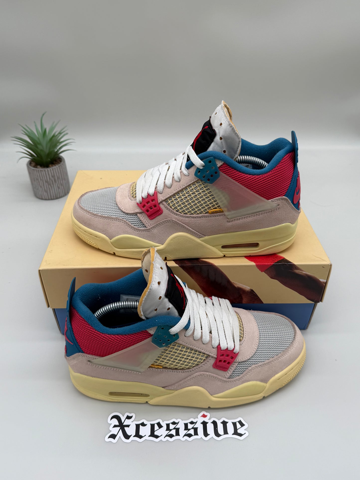 Jordan 4 Union Guava