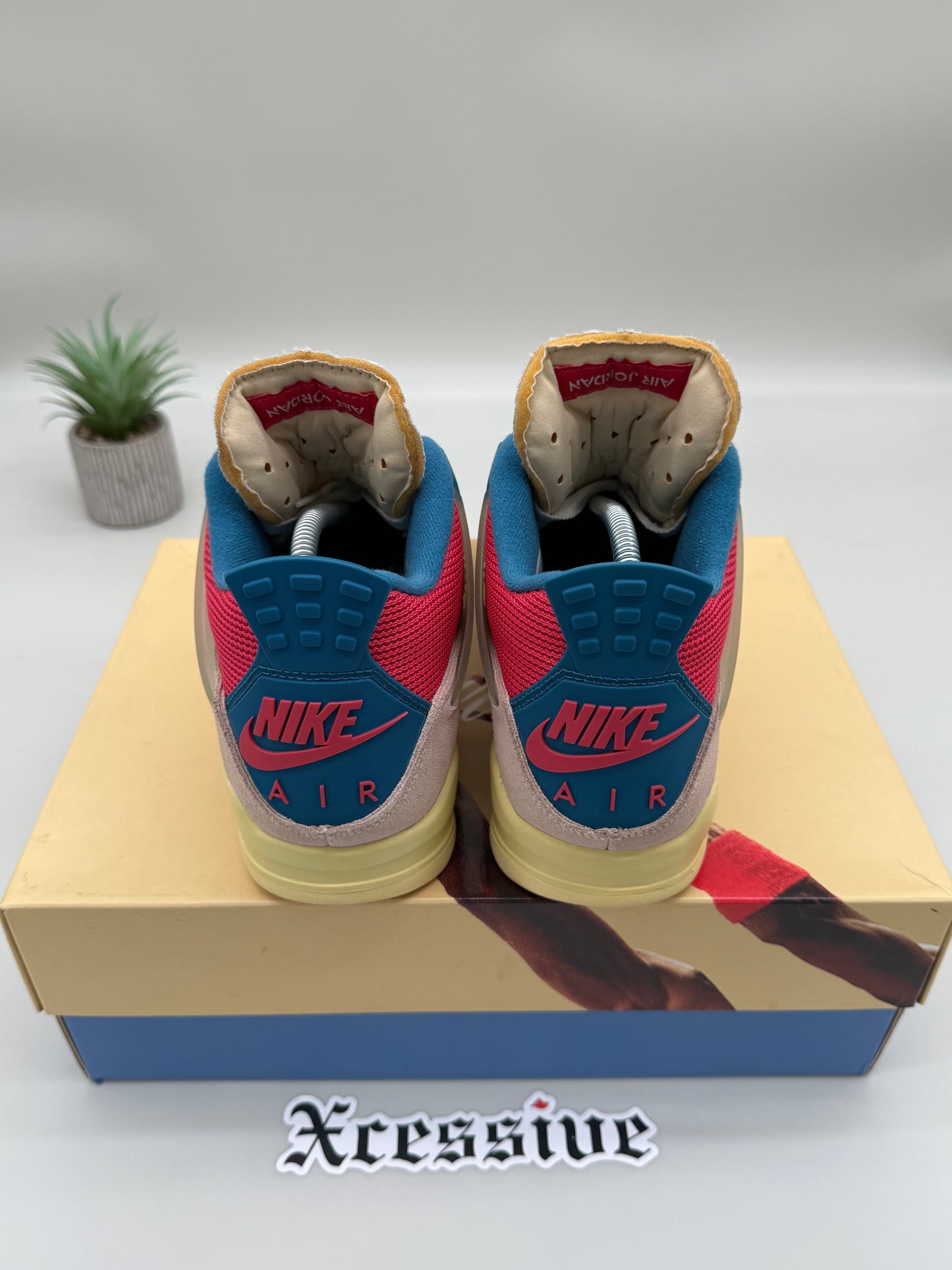 Jordan 4 Union Guava