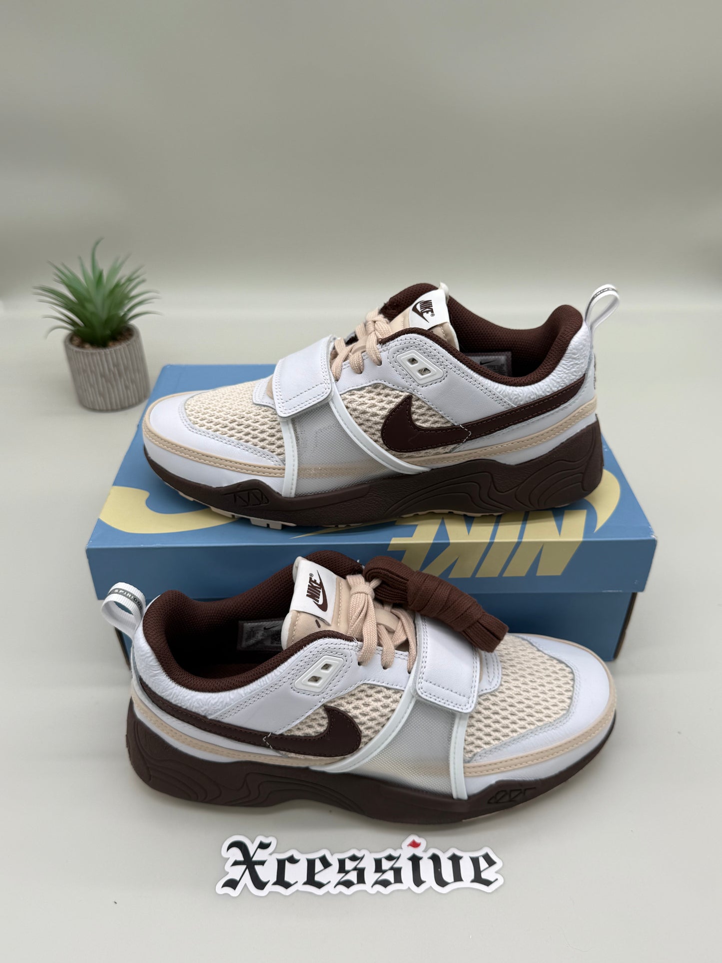 Nike Zoom Field Jaxx Travis Scott Light Chocolate