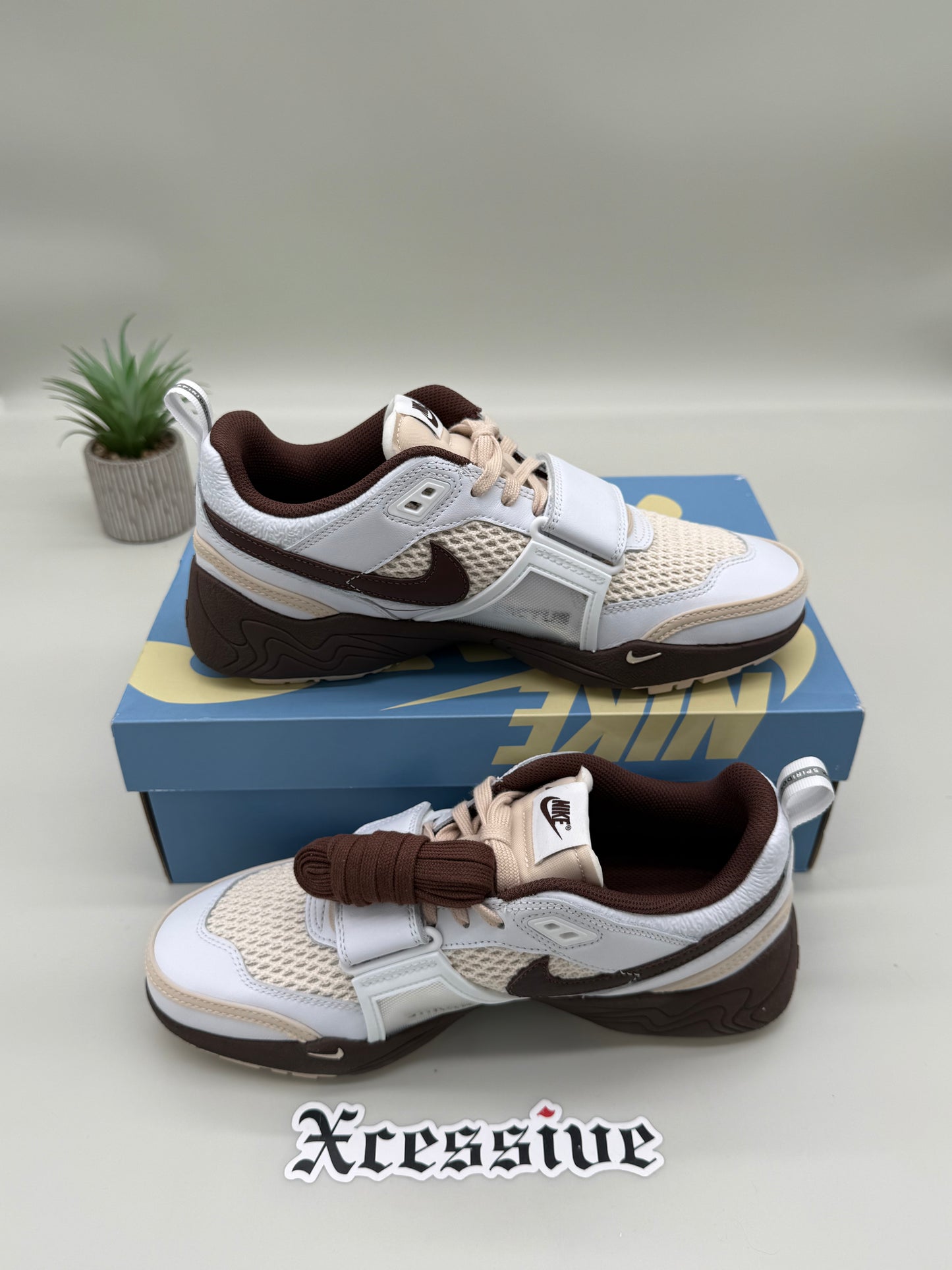 Nike Zoom Field Jaxx Travis Scott Light Chocolate