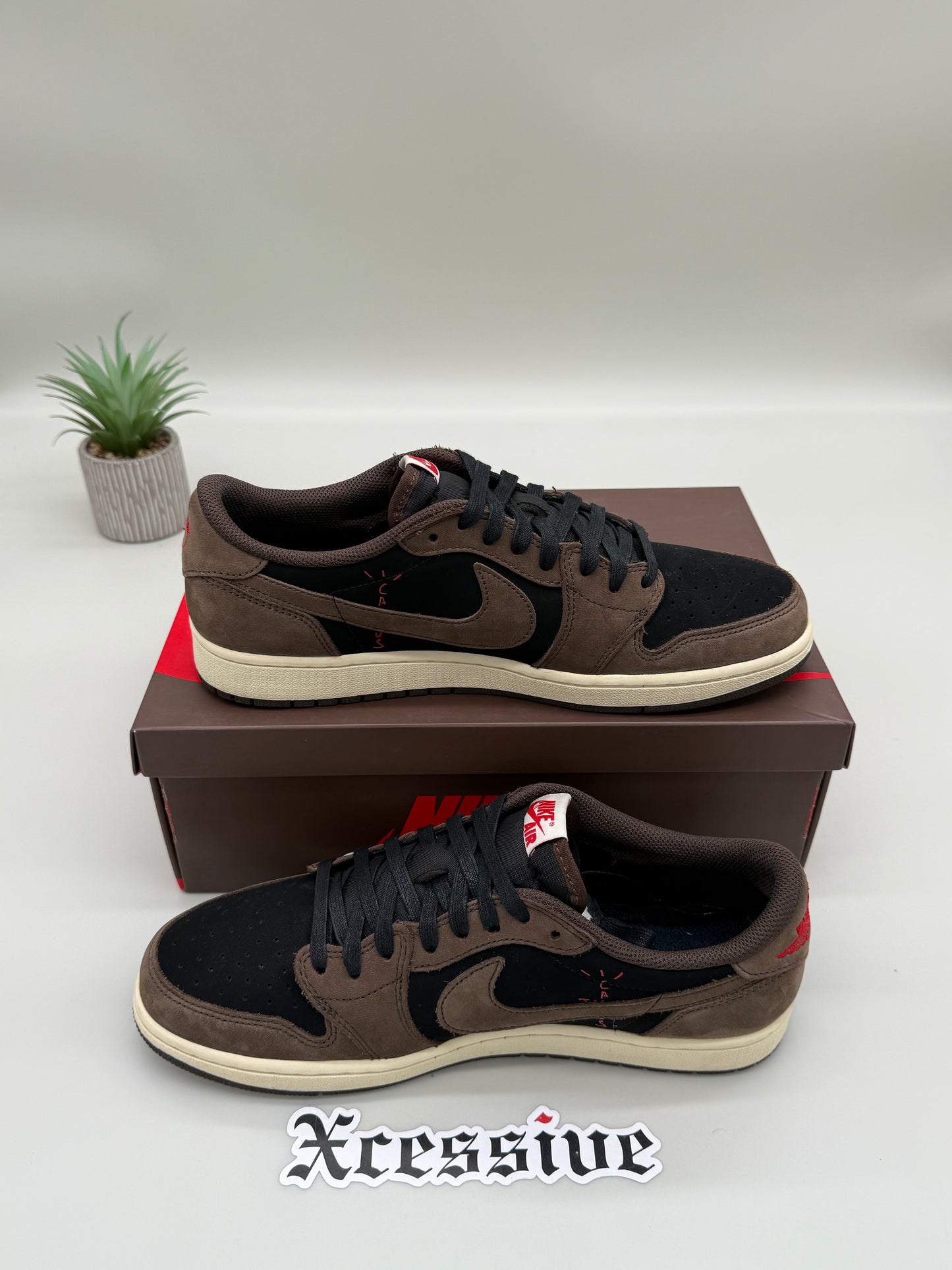Jordan 1 Low Travis Scott Mocha