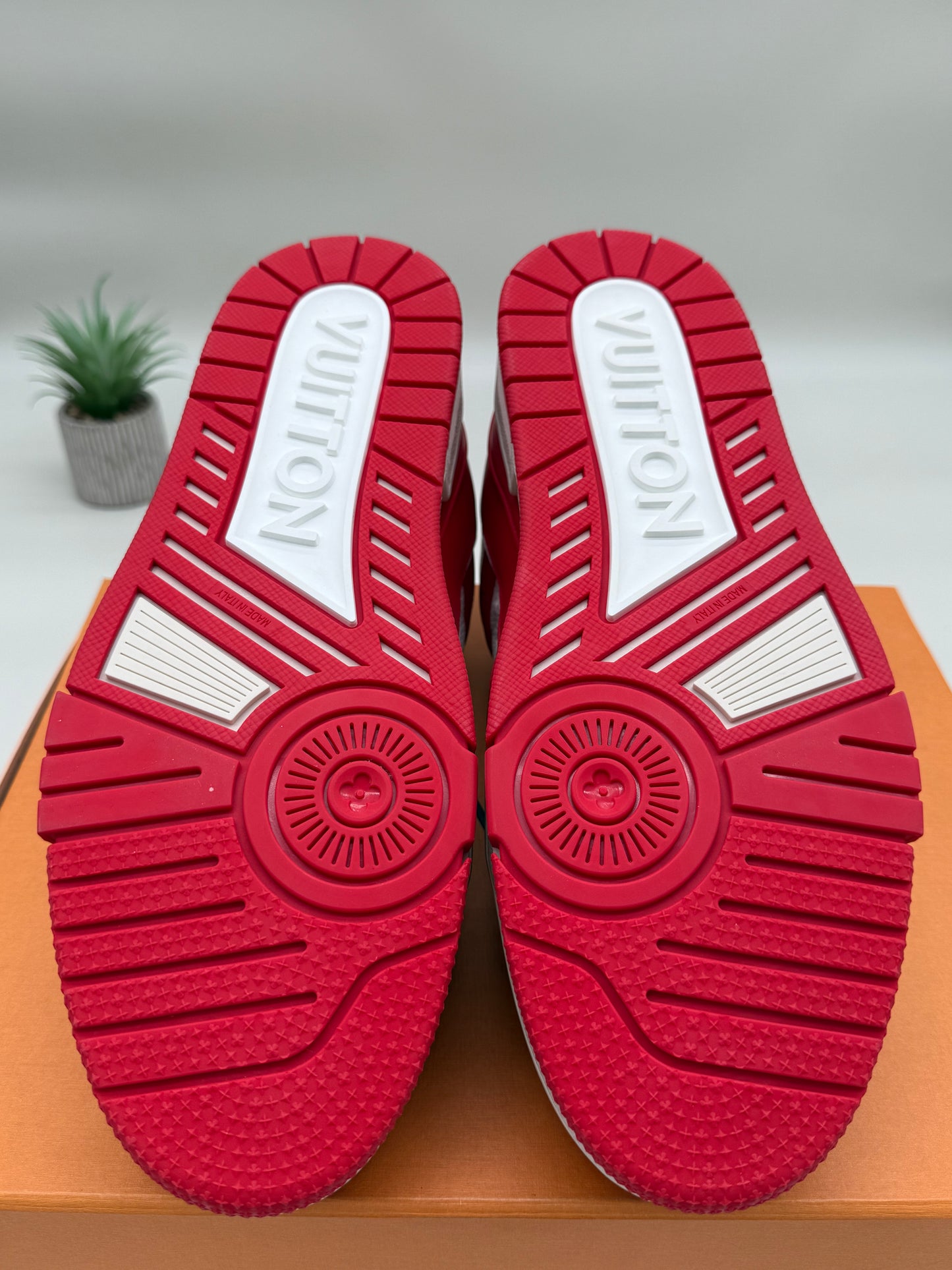 Louis Vuitton Trainer Red