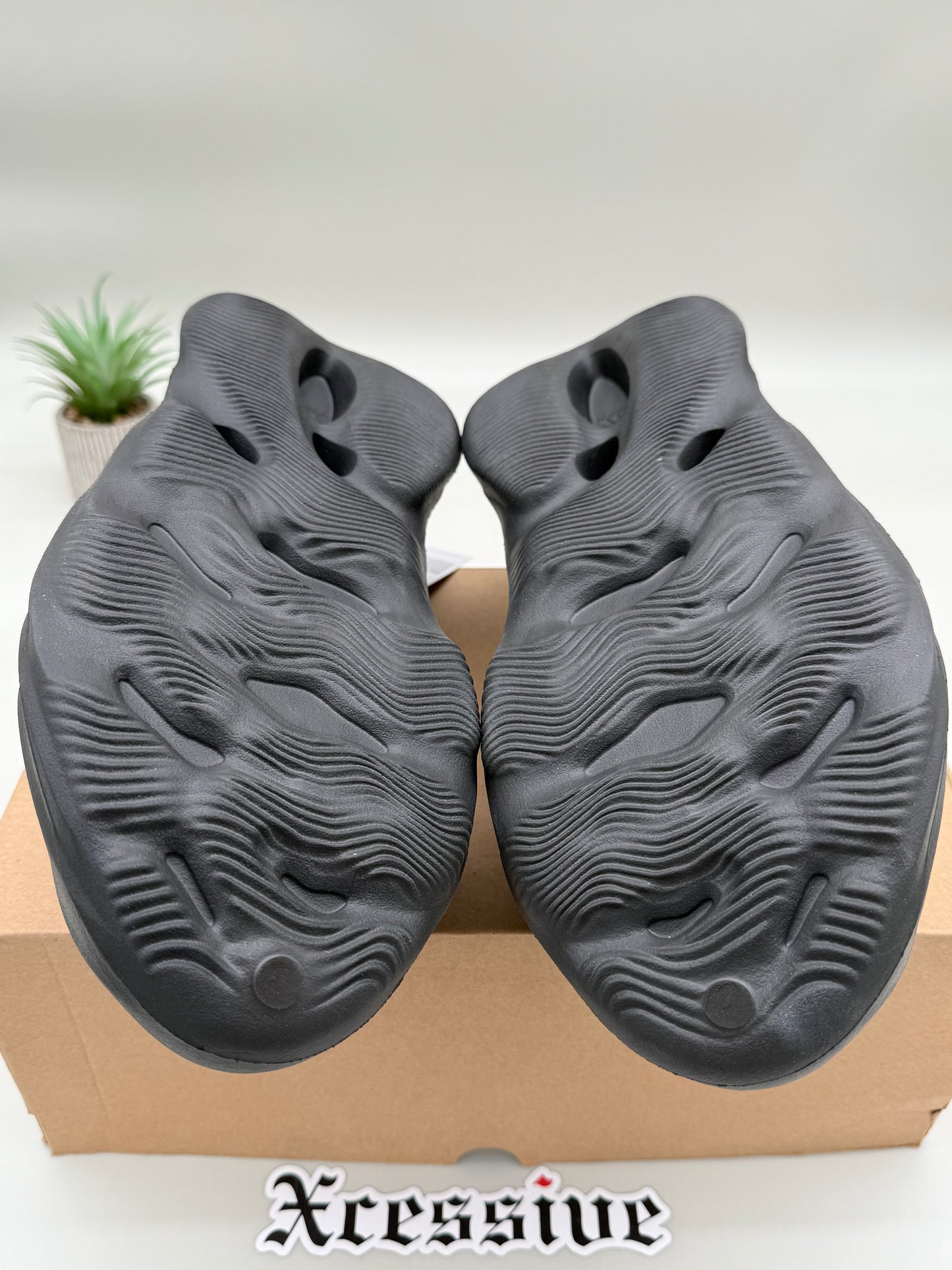 adidas Yeezy Foam Runner Onyx