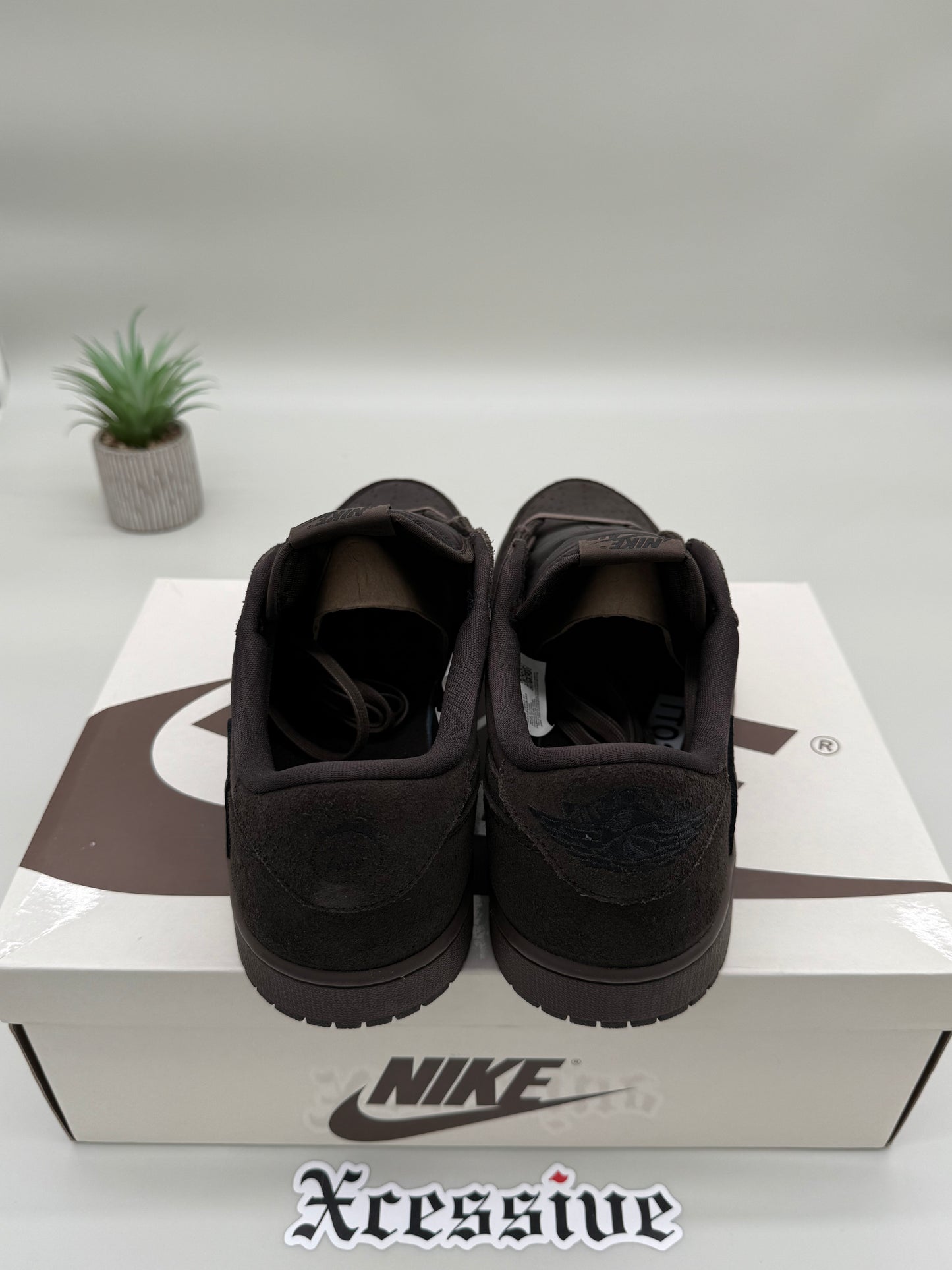 Jordan 1 Low Travis Scott Velvet