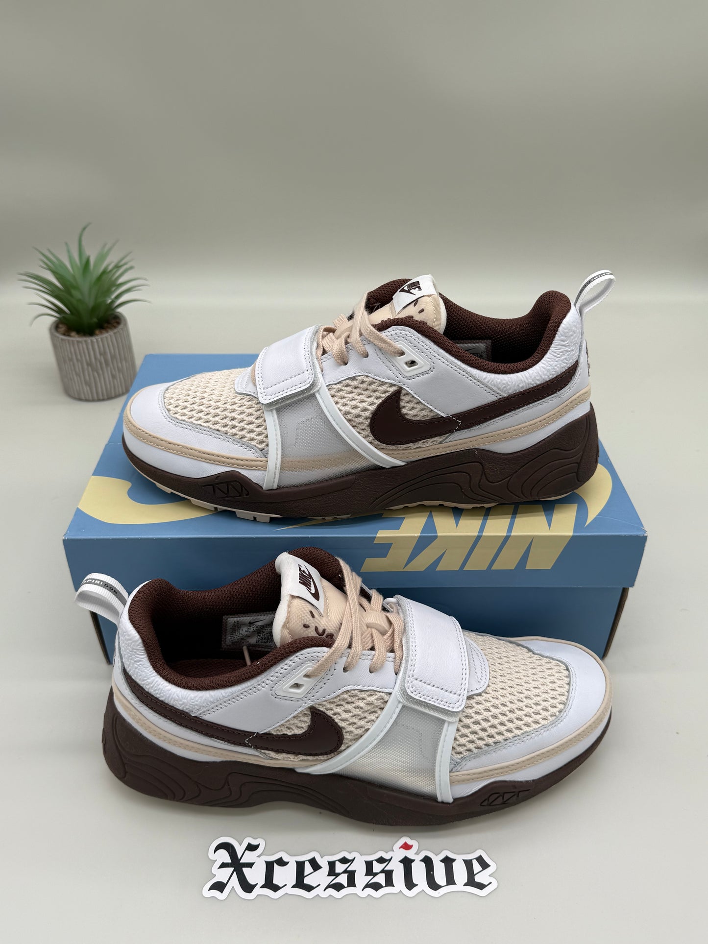 Nike Zoom Field Jaxx Travis Scott Light Chocolate