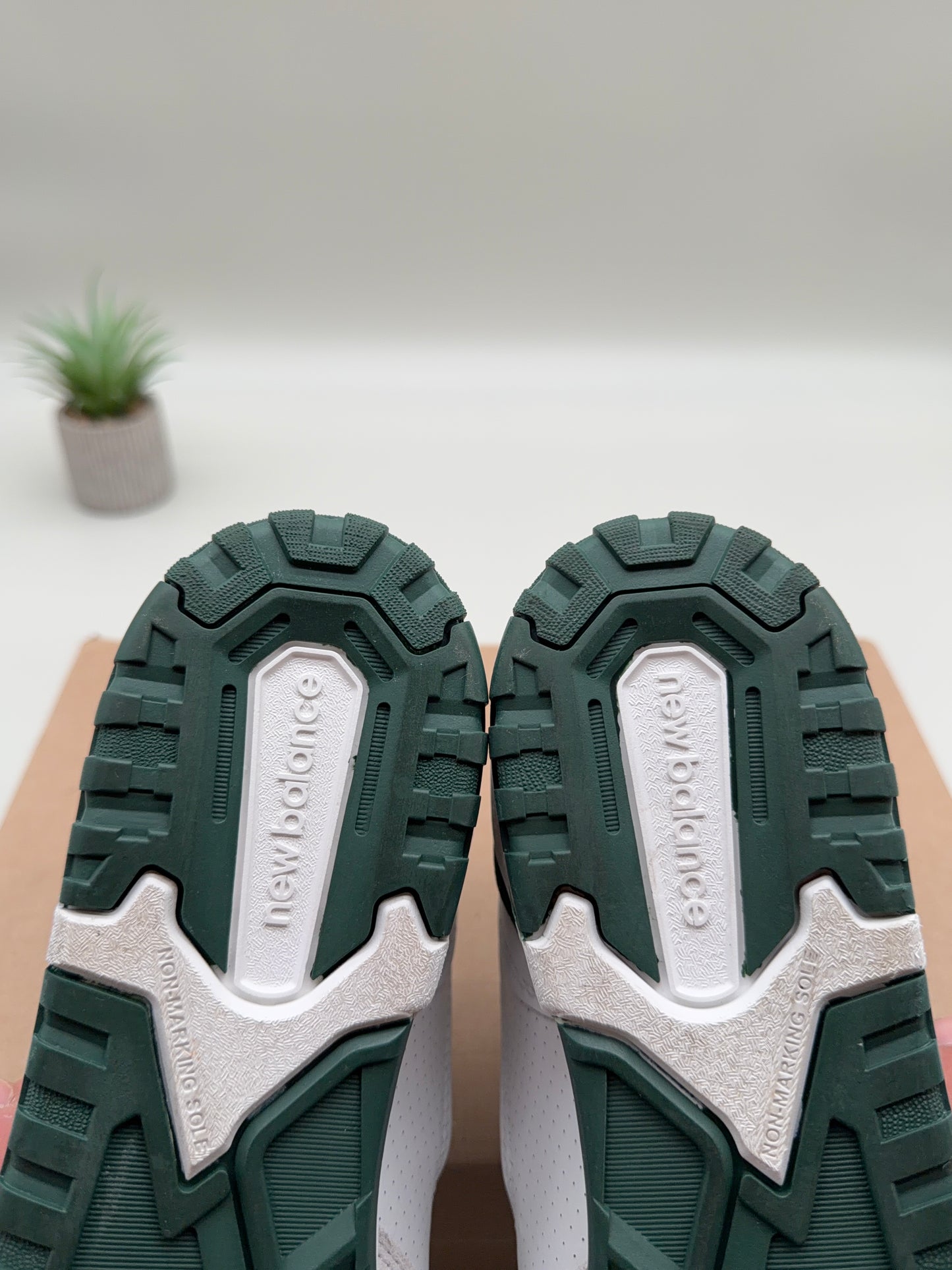 New Balance 550 White Green