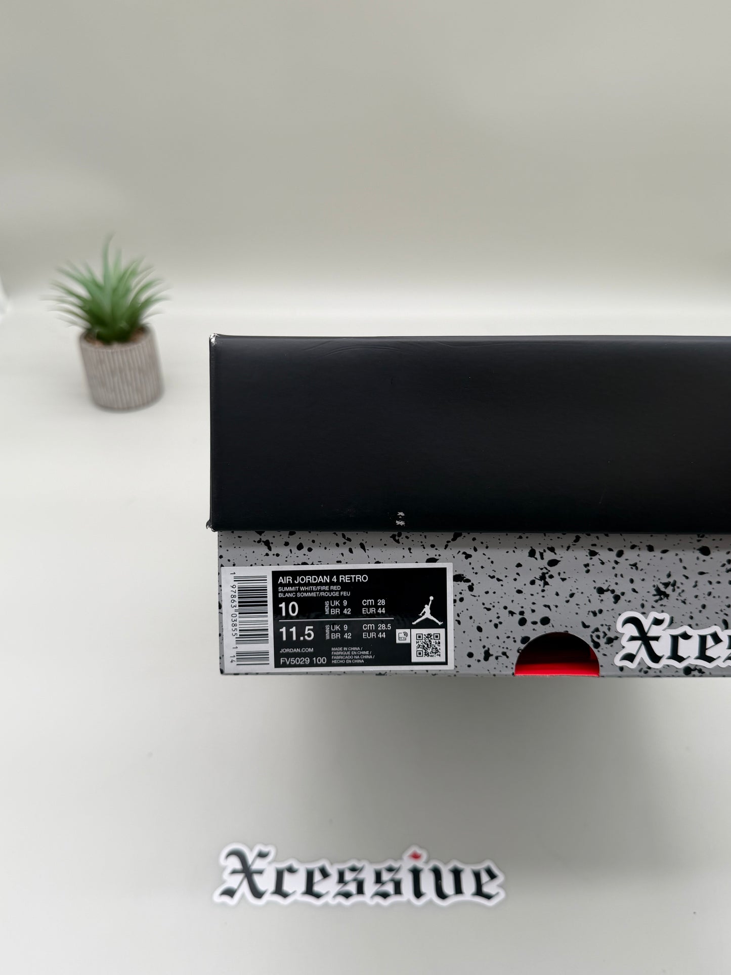 Jordan 4 White Cement