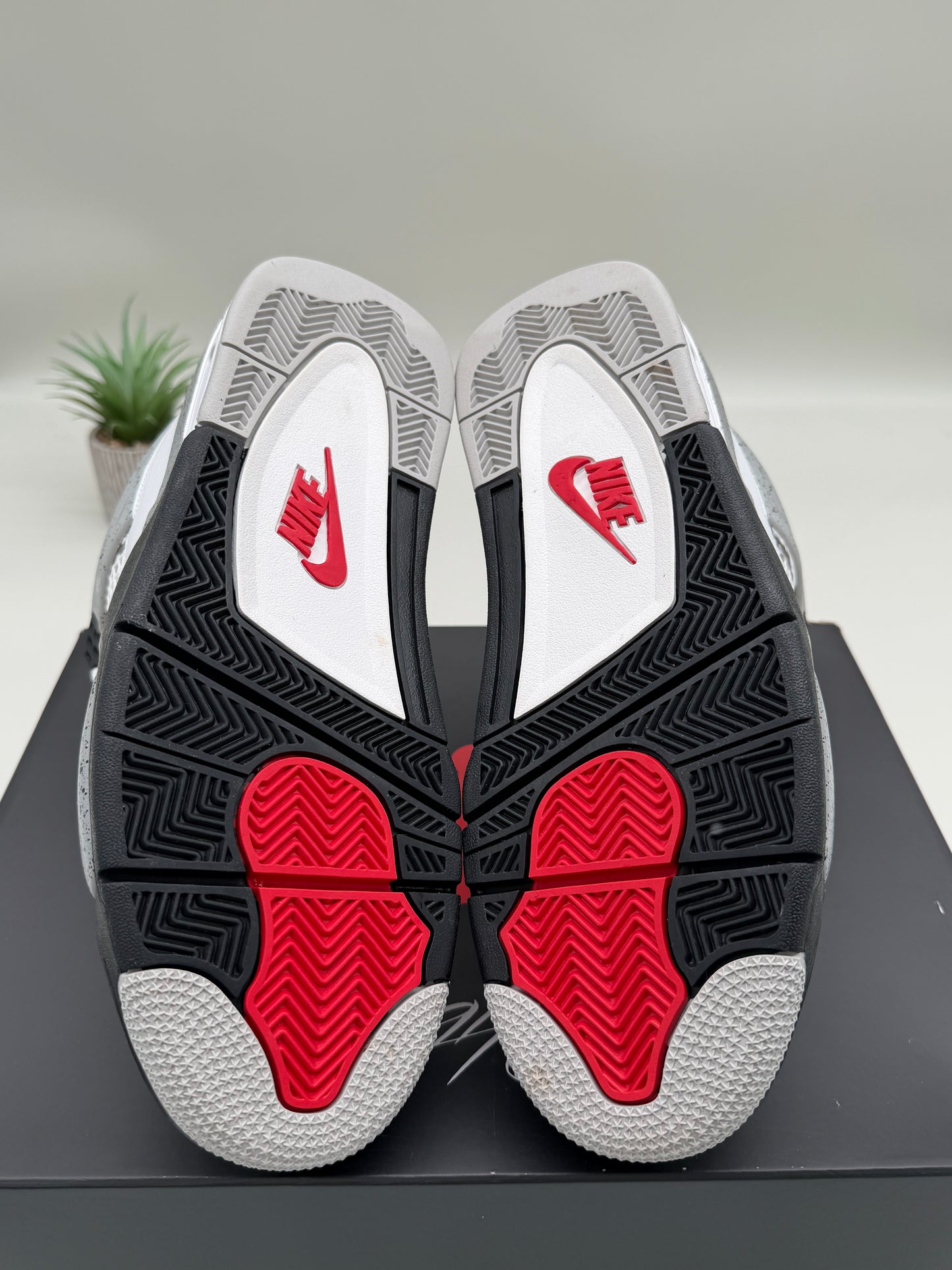 Jordan 4 White Cement