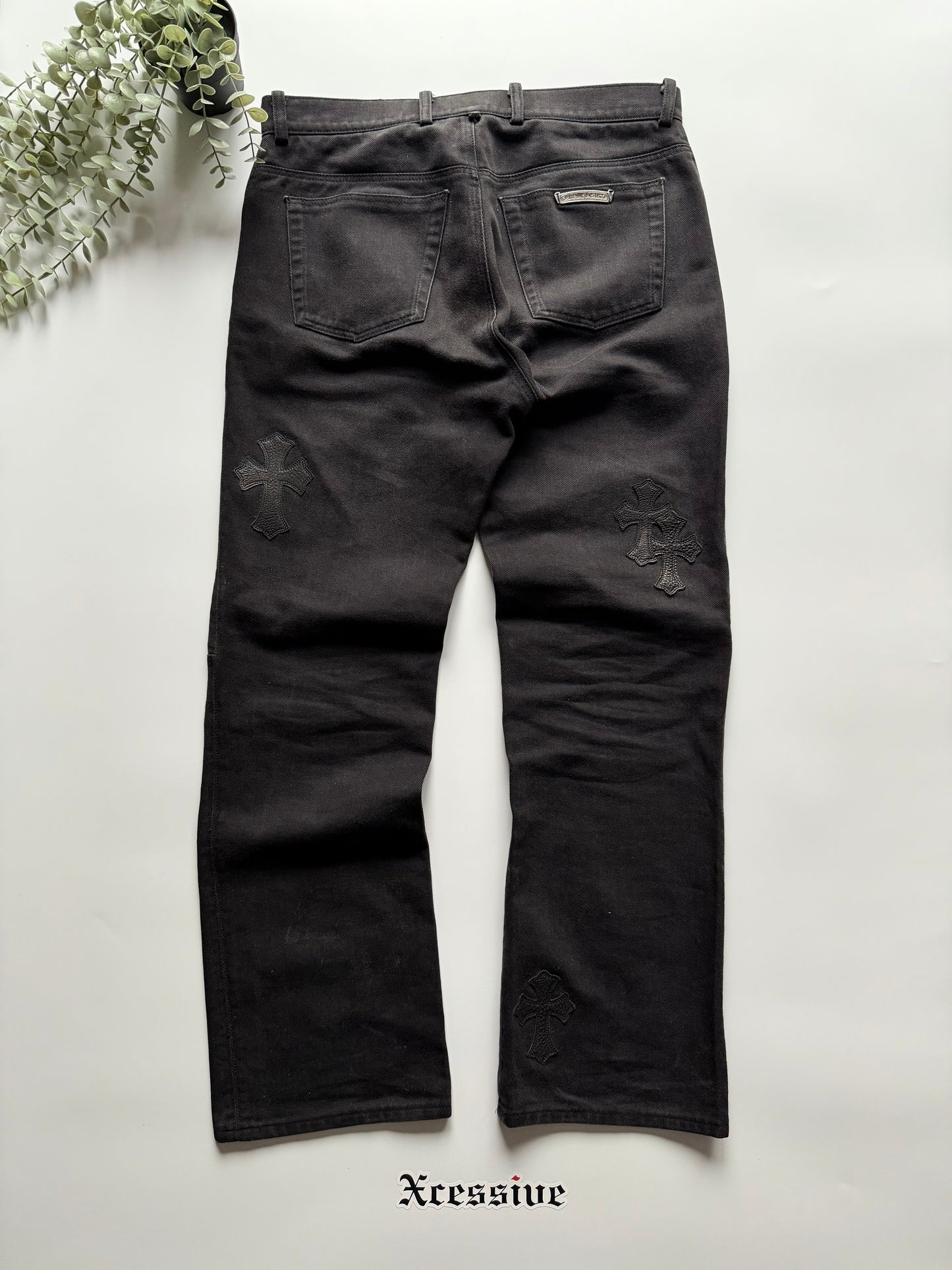 Chrome Hearts Fleur Knee Cross Patch Jeans