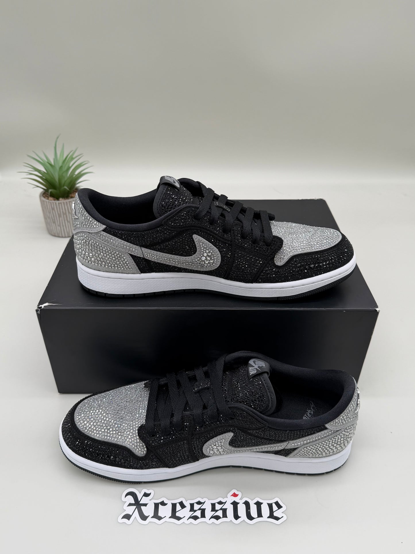 Jordan 1 Low Swarovski