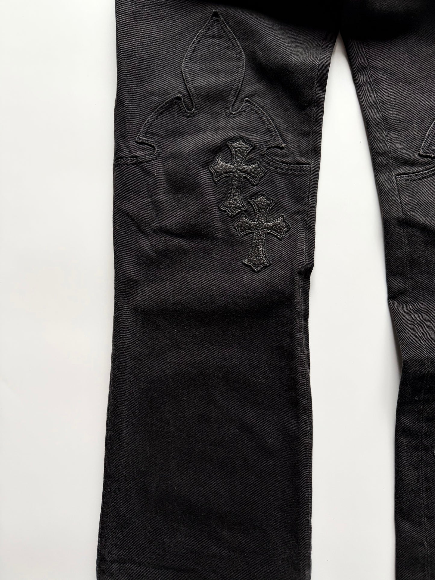 Chrome Hearts Fleur Knee Cross Patch Jeans