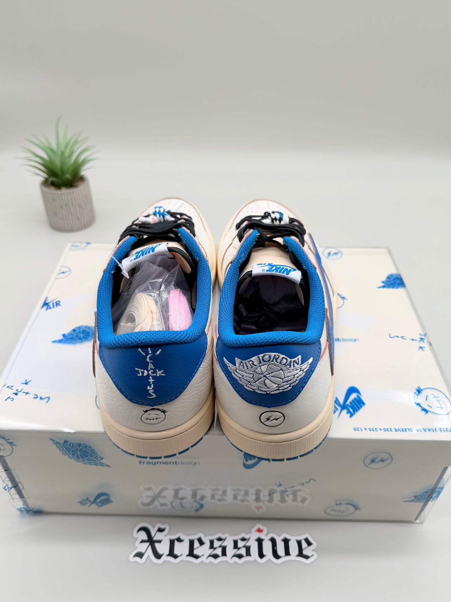 Jordan 1 Low Travis Scott Fragment Military Blue
