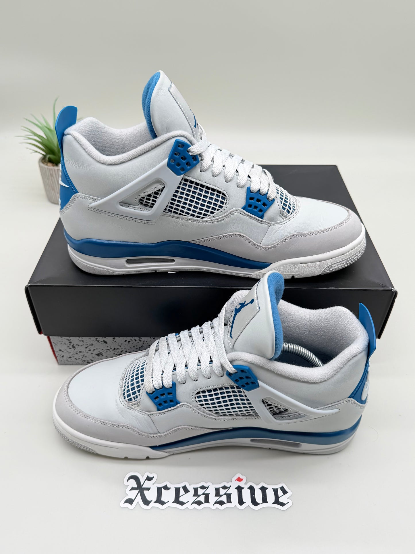 Jordan 4 Military Blue