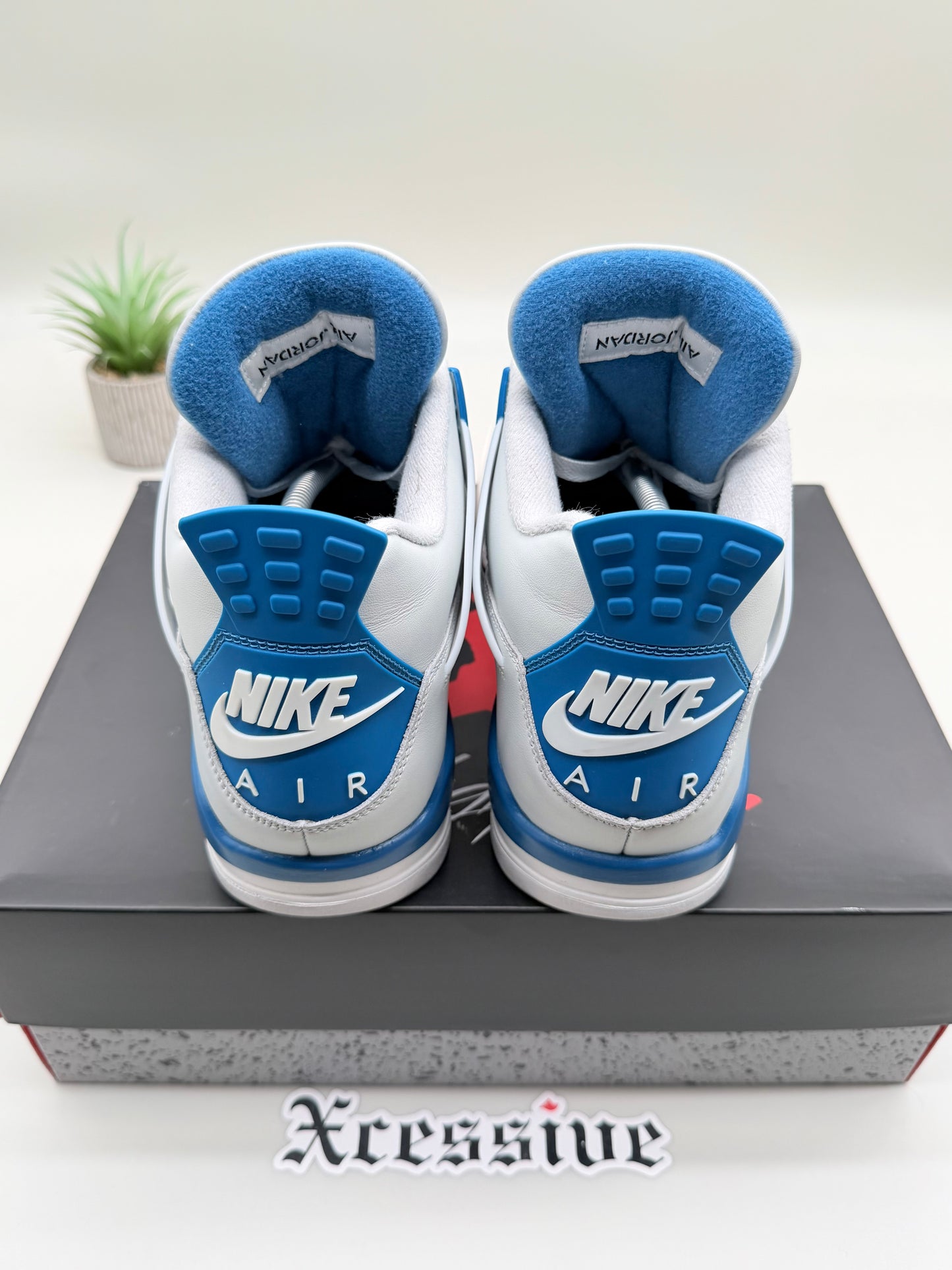 Jordan 4 Military Blue