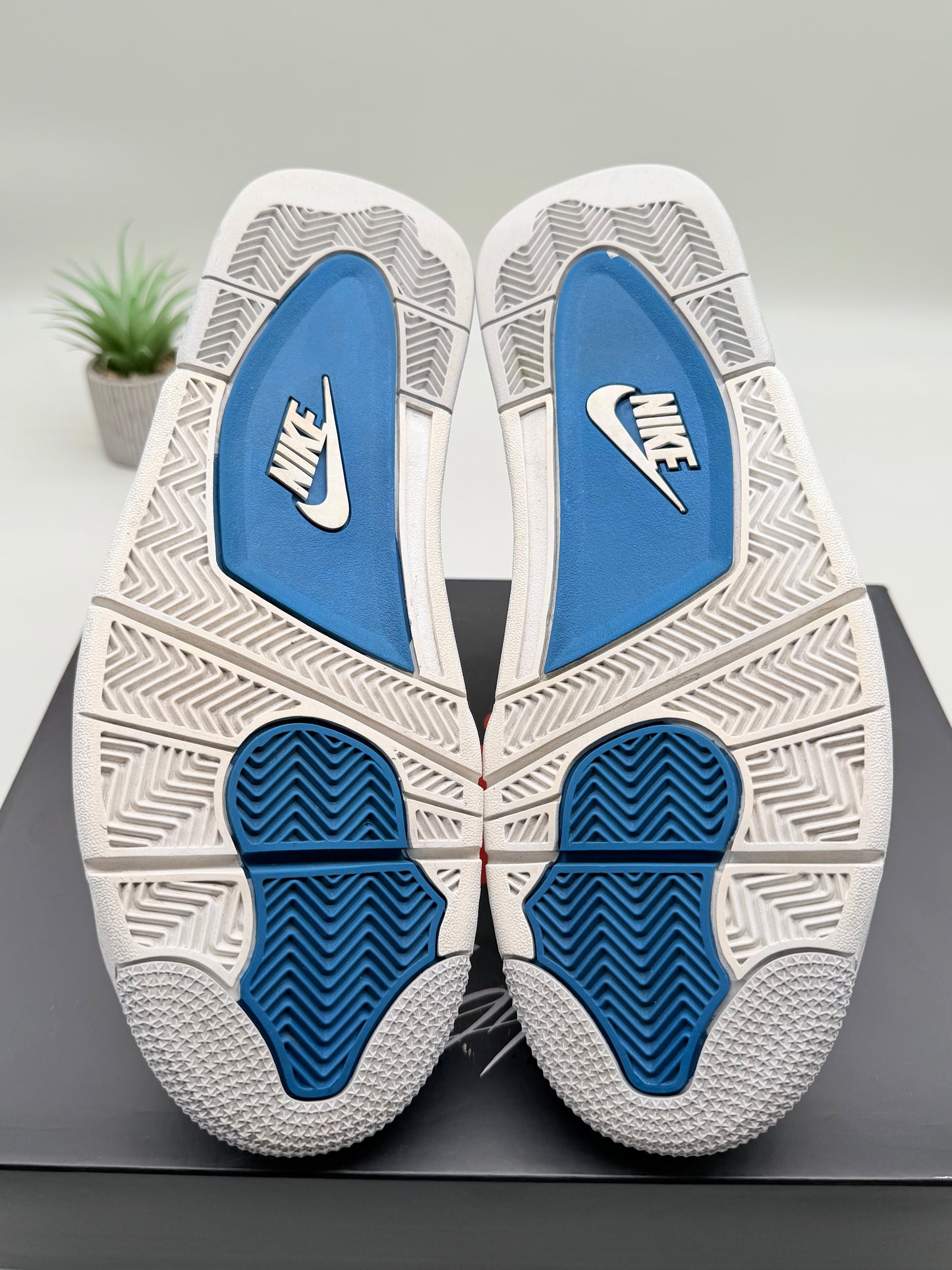 Jordan 4 Military Blue