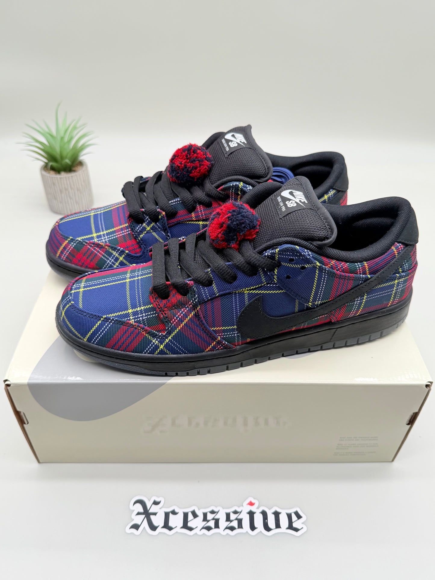 Nike SB Dunk Low Nardwuar