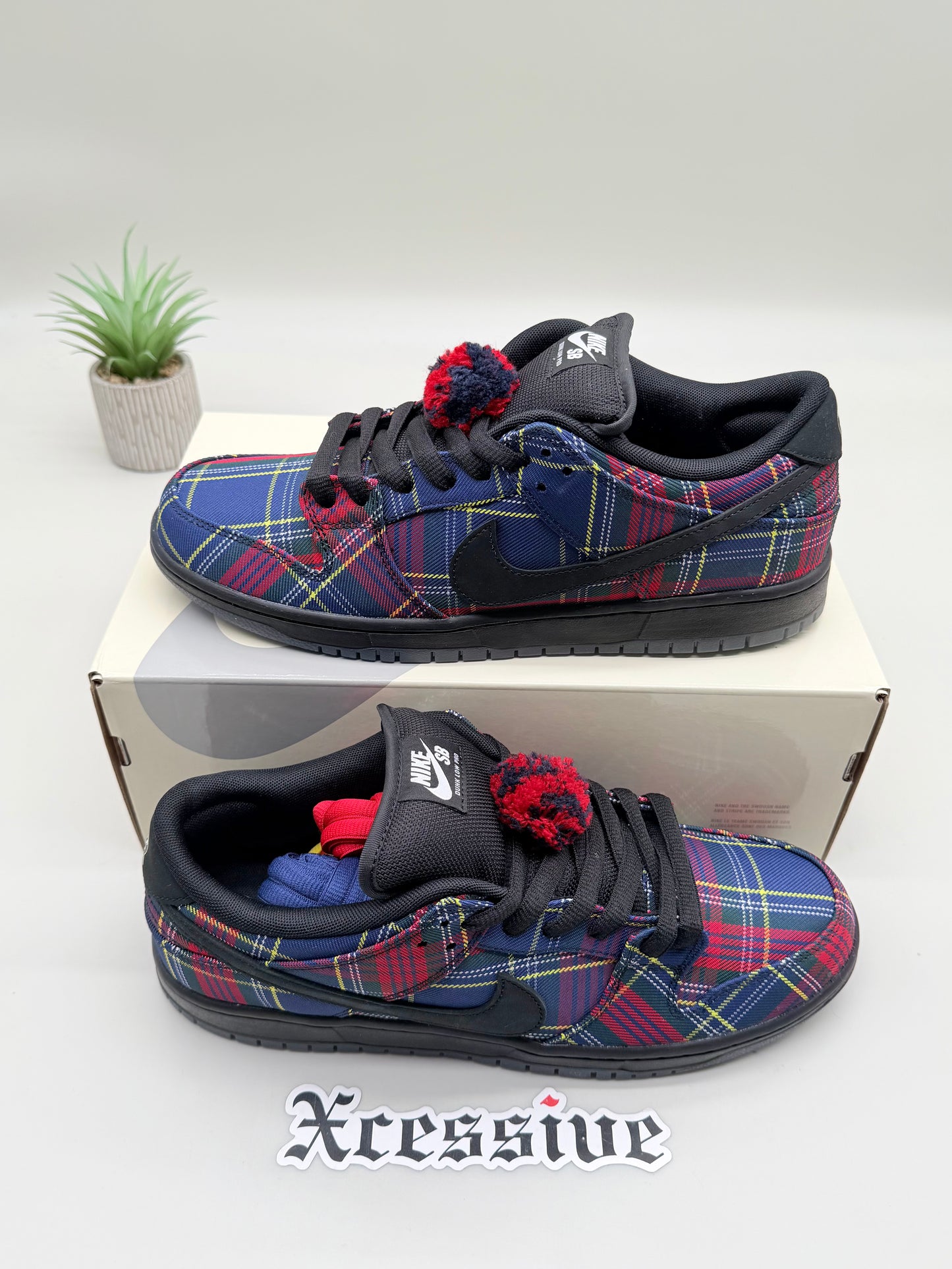 Nike SB Dunk Low Nardwuar