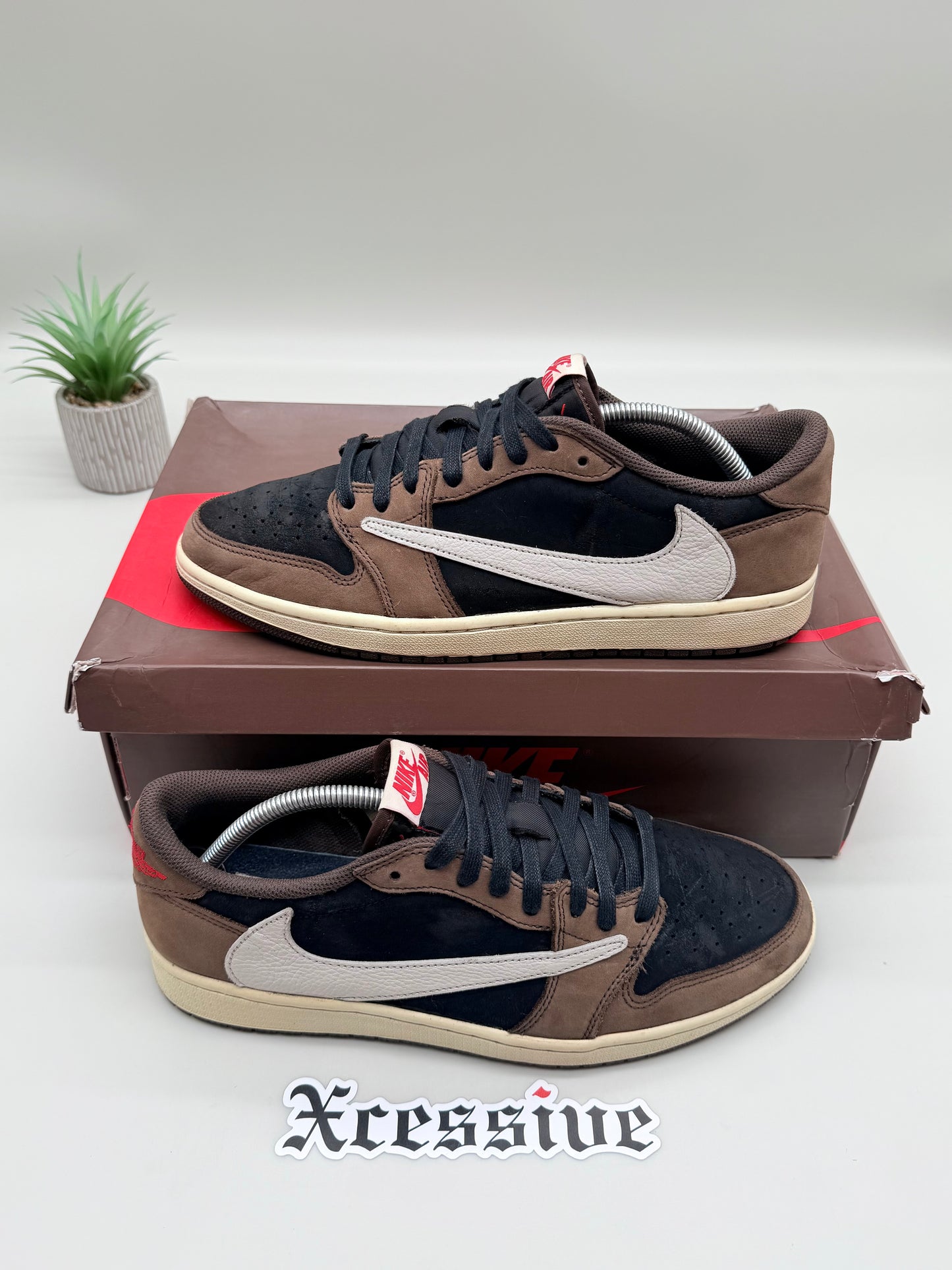 Jordan 1 Low Travis Scott Mocha