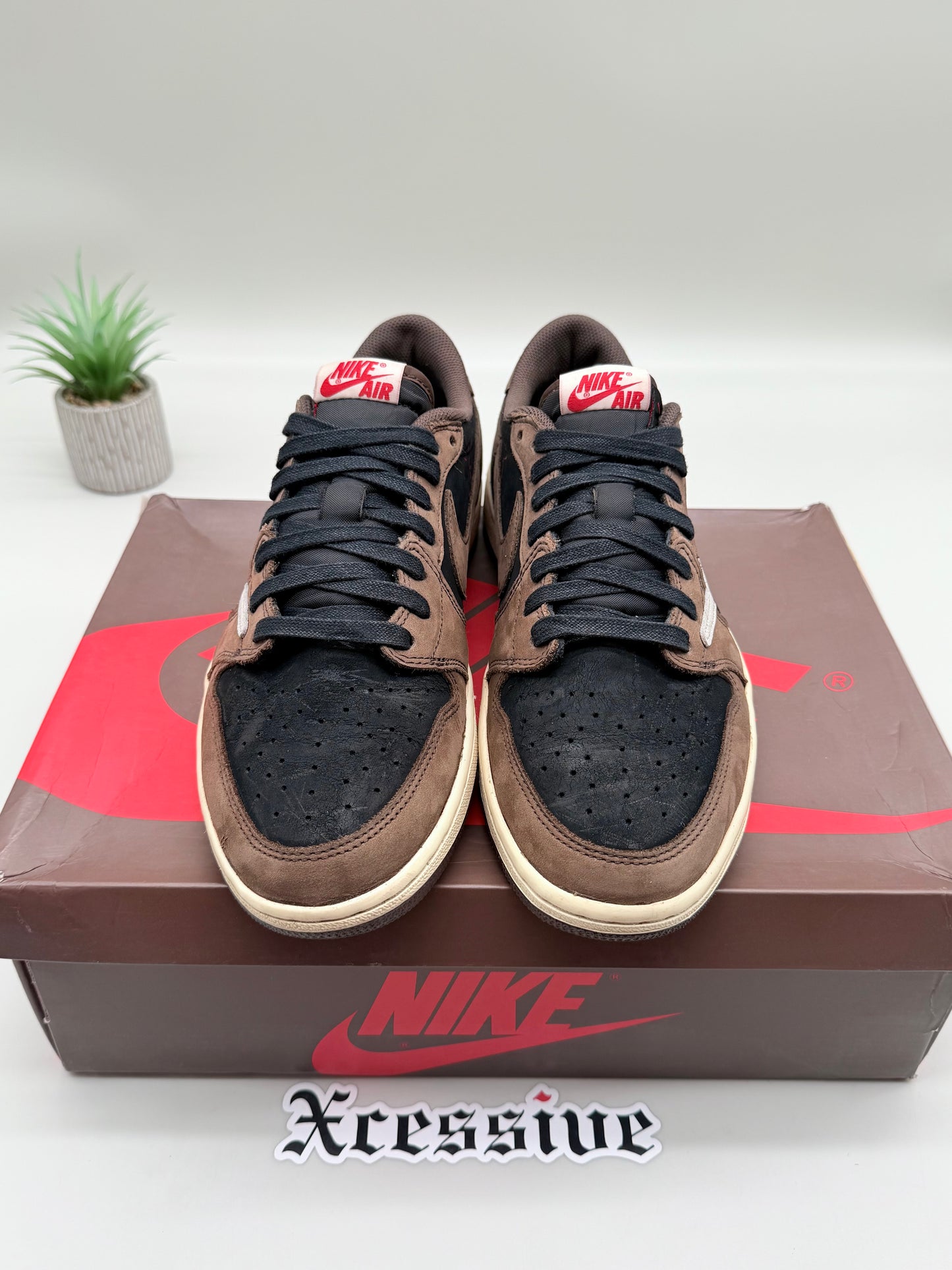 Jordan 1 Low Travis Scott Mocha