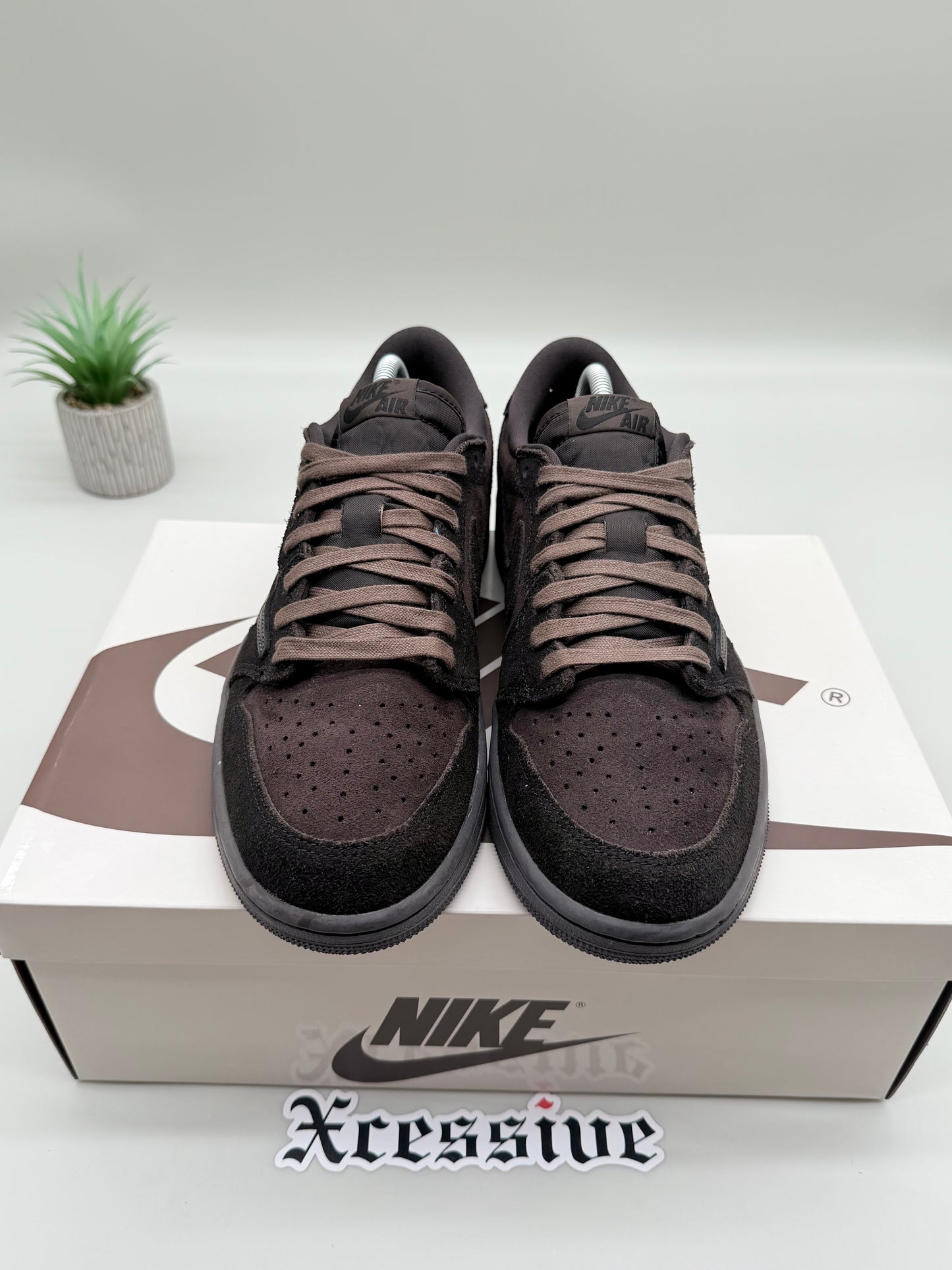 Jordan 1 Low Travis Scott Velvet