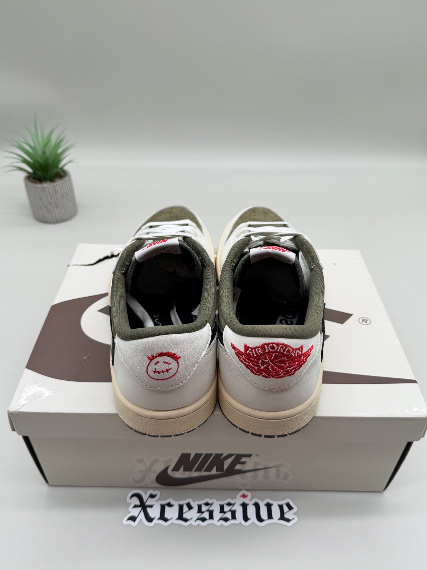 Jordan 1 Low Travis Scott Medium Olive