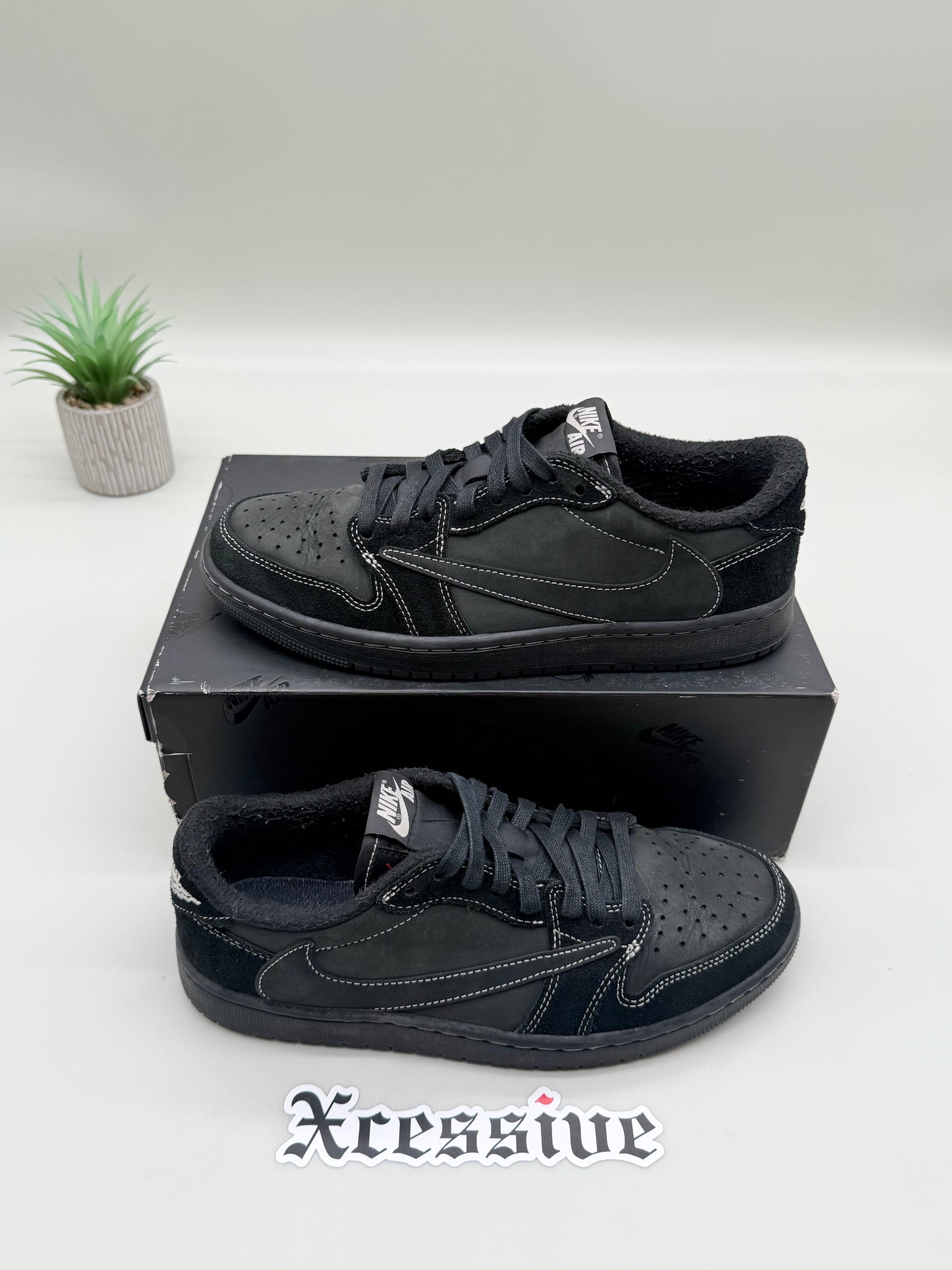 Jordan 1 Low Travis Scott Phantom