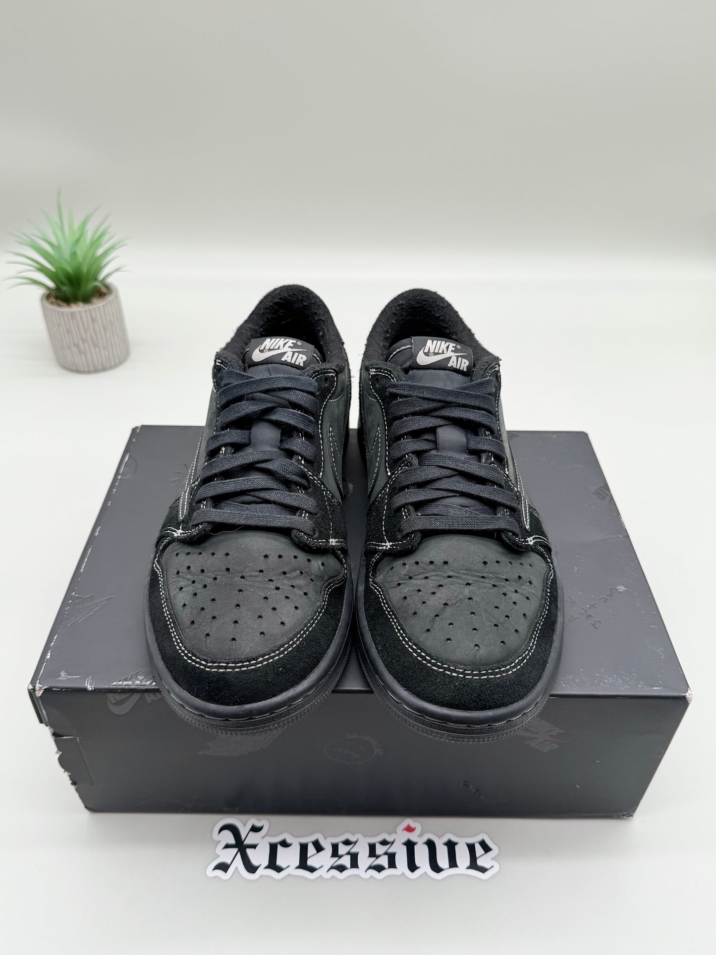 Jordan 1 Low Travis Scott Phantom