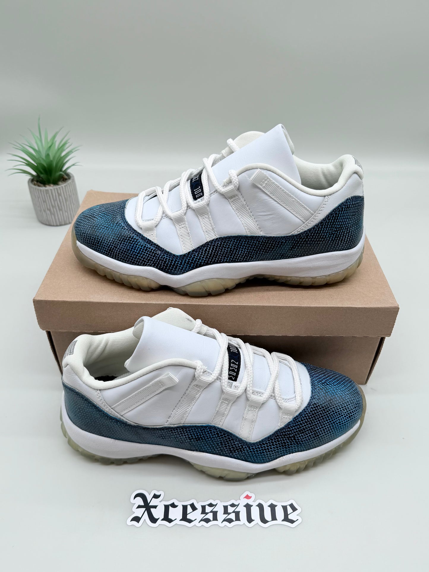 Jordan 11 Low Navy Snakeskin