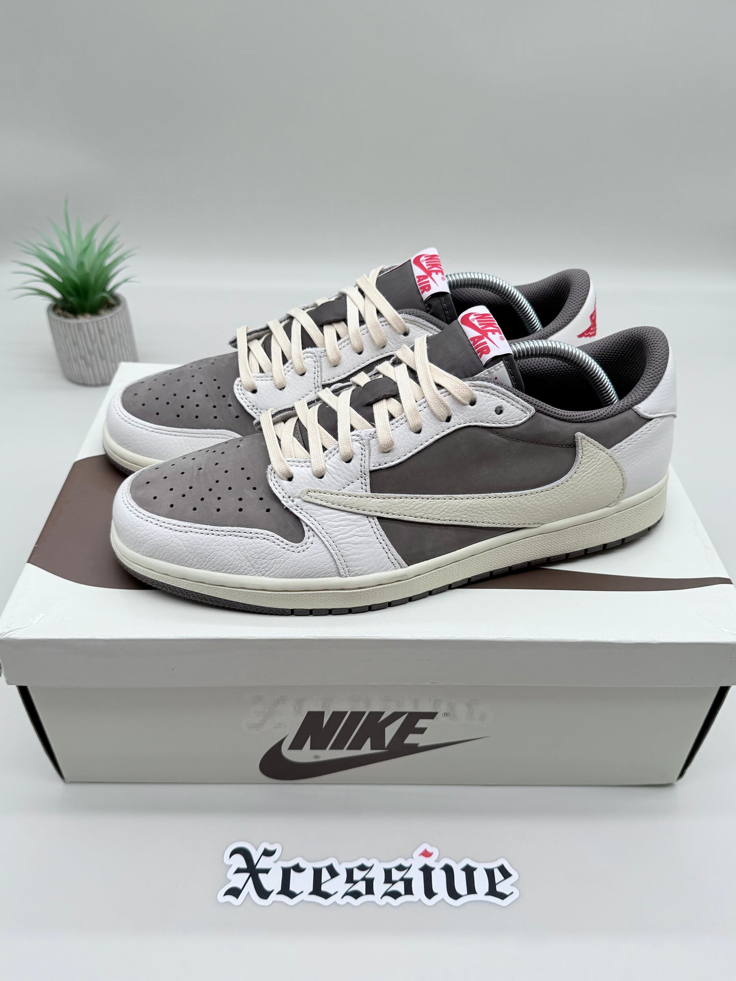 Jordan 1 Low Travis Scott Reverse Mocha