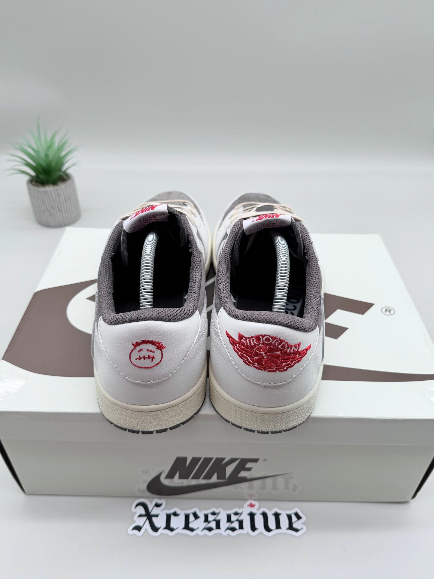 Jordan 1 Low Travis Scott Reverse Mocha