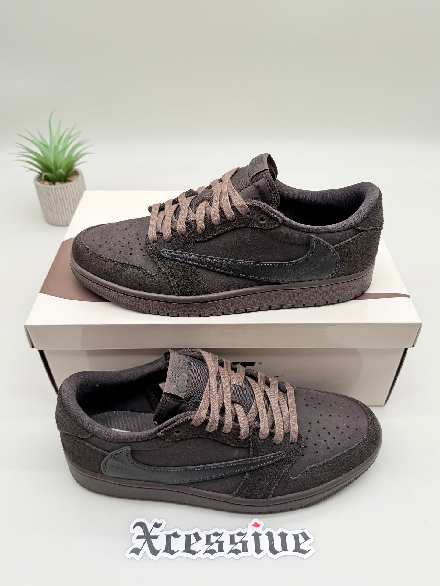 Jordan 1 Low Travis Scott Velvet