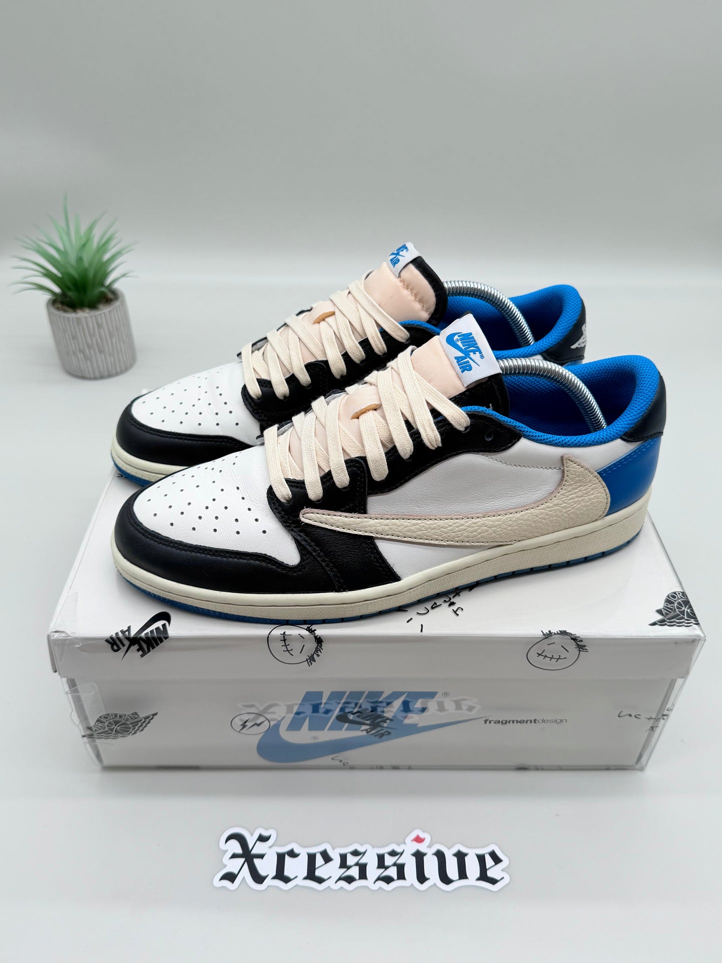 Jordan 1 Low Travis Scott Fragment