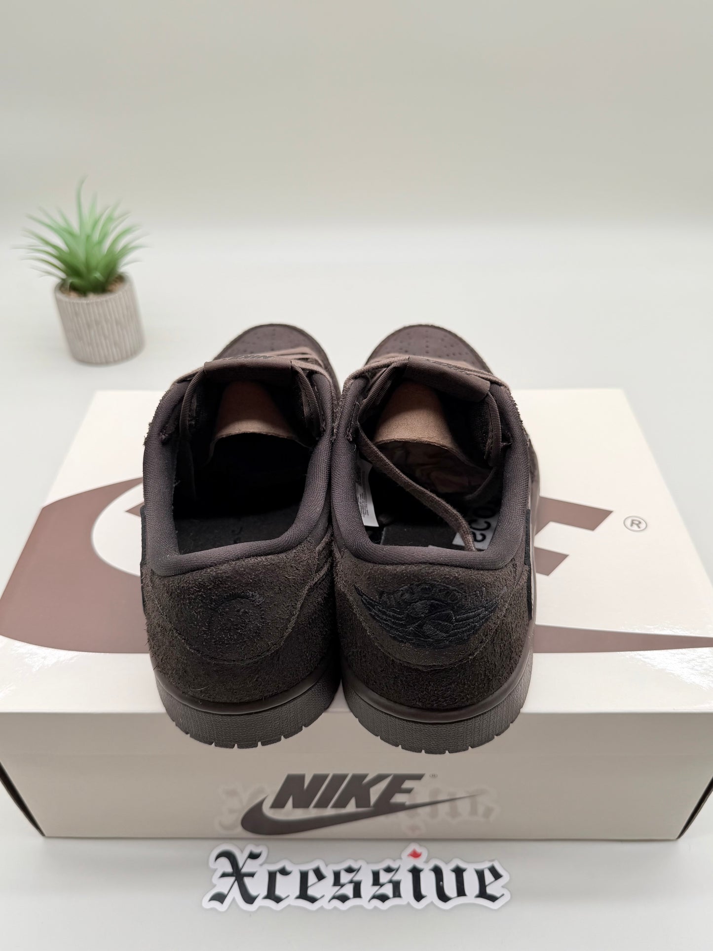 Jordan 1 Low Travis Scott Velvet