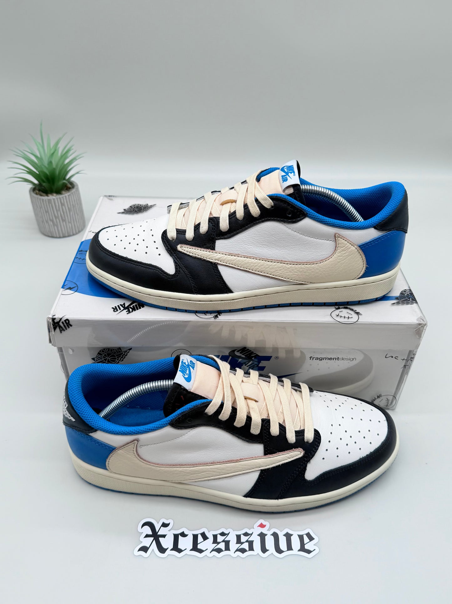 Jordan 1 Low Travis Scott Fragment