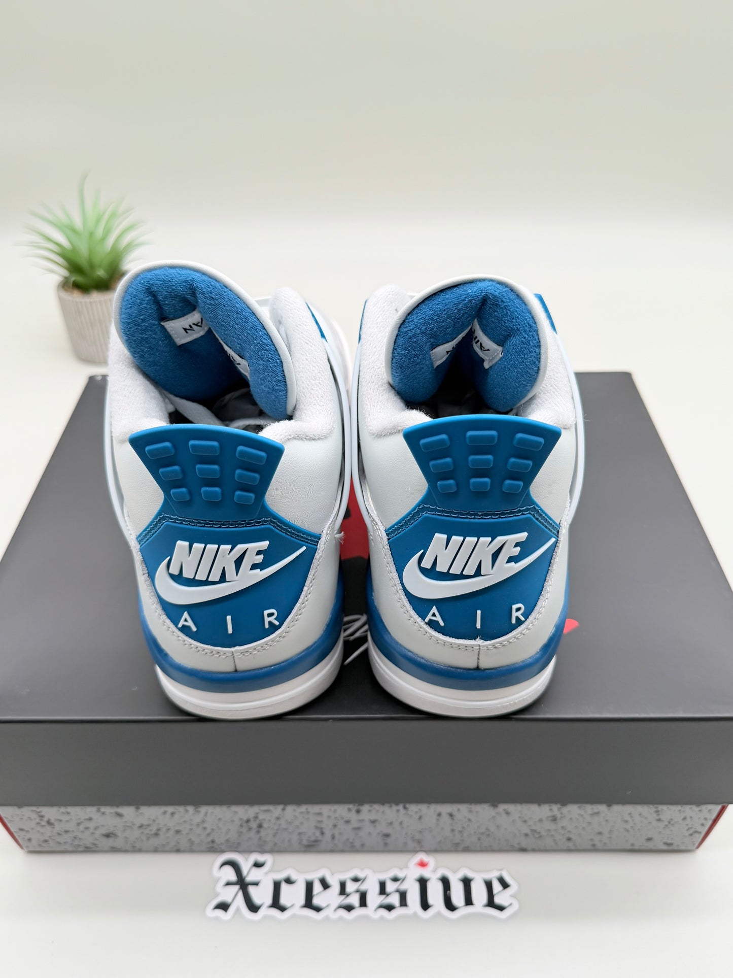Jordan 4 Military Blue