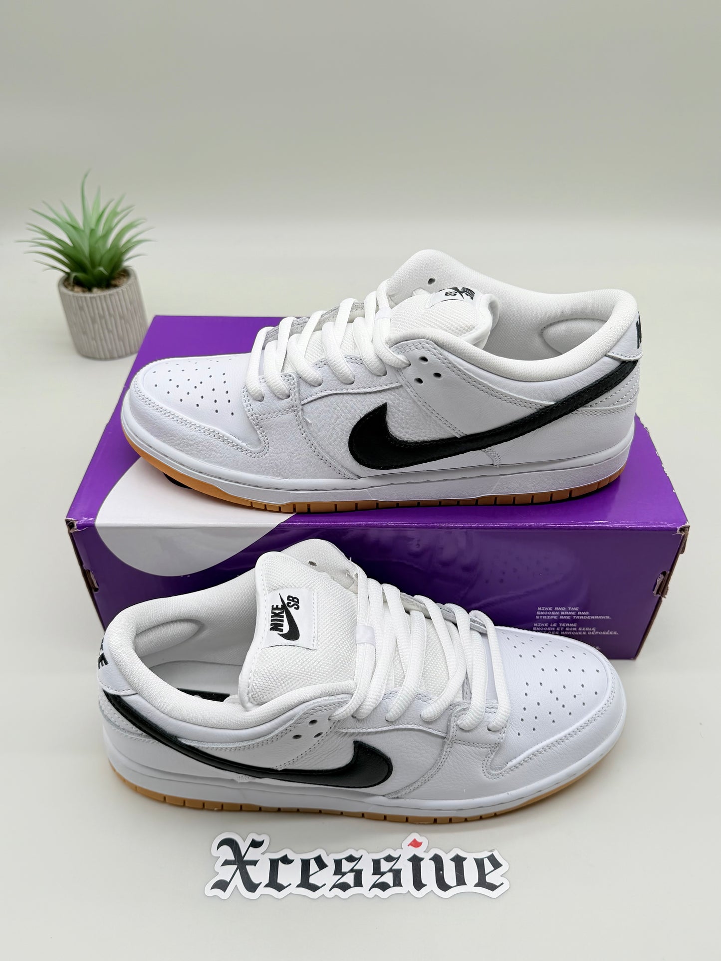 Nike SB Dunk Low White Gum