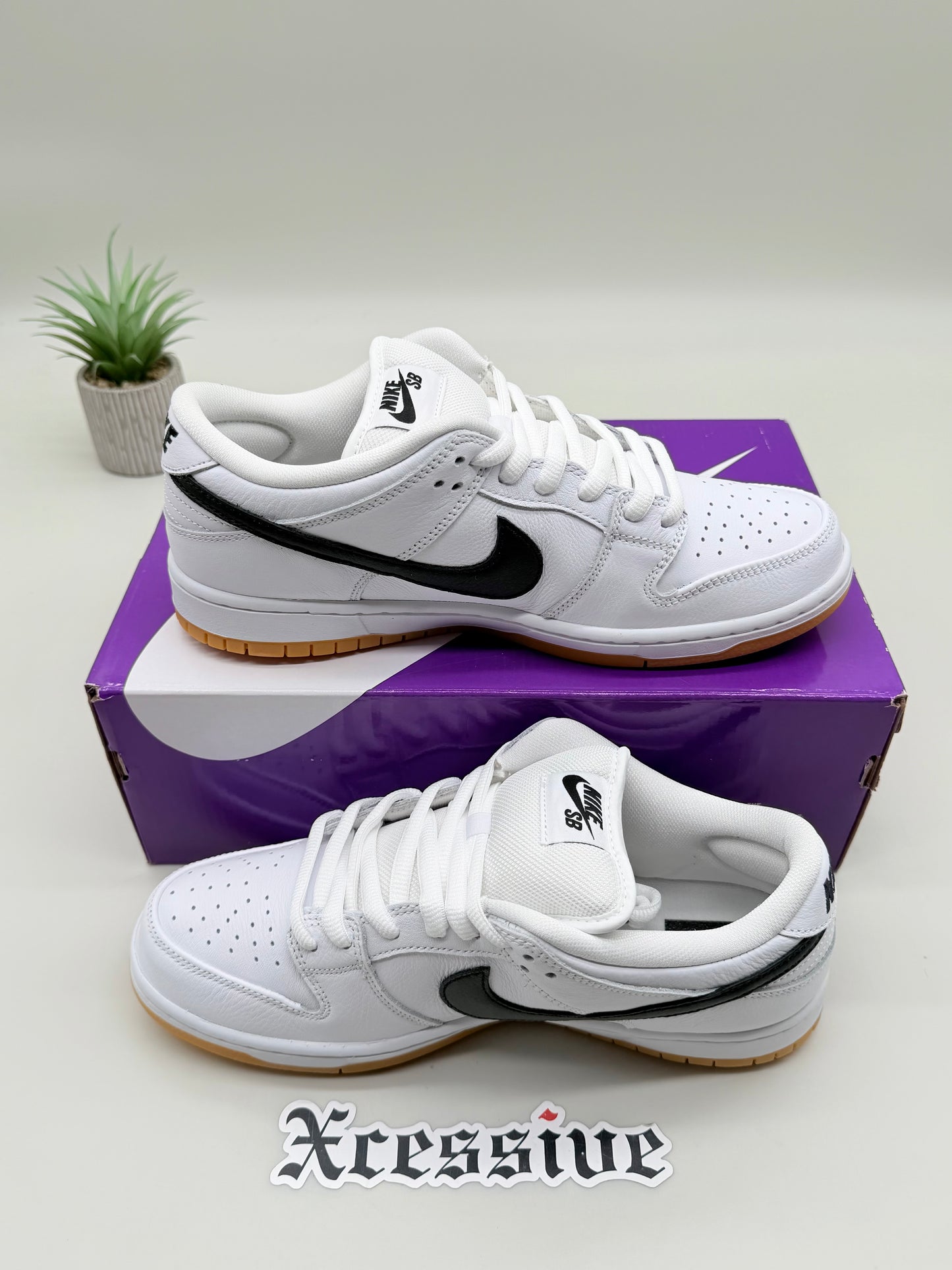 Nike SB Dunk Low White Gum