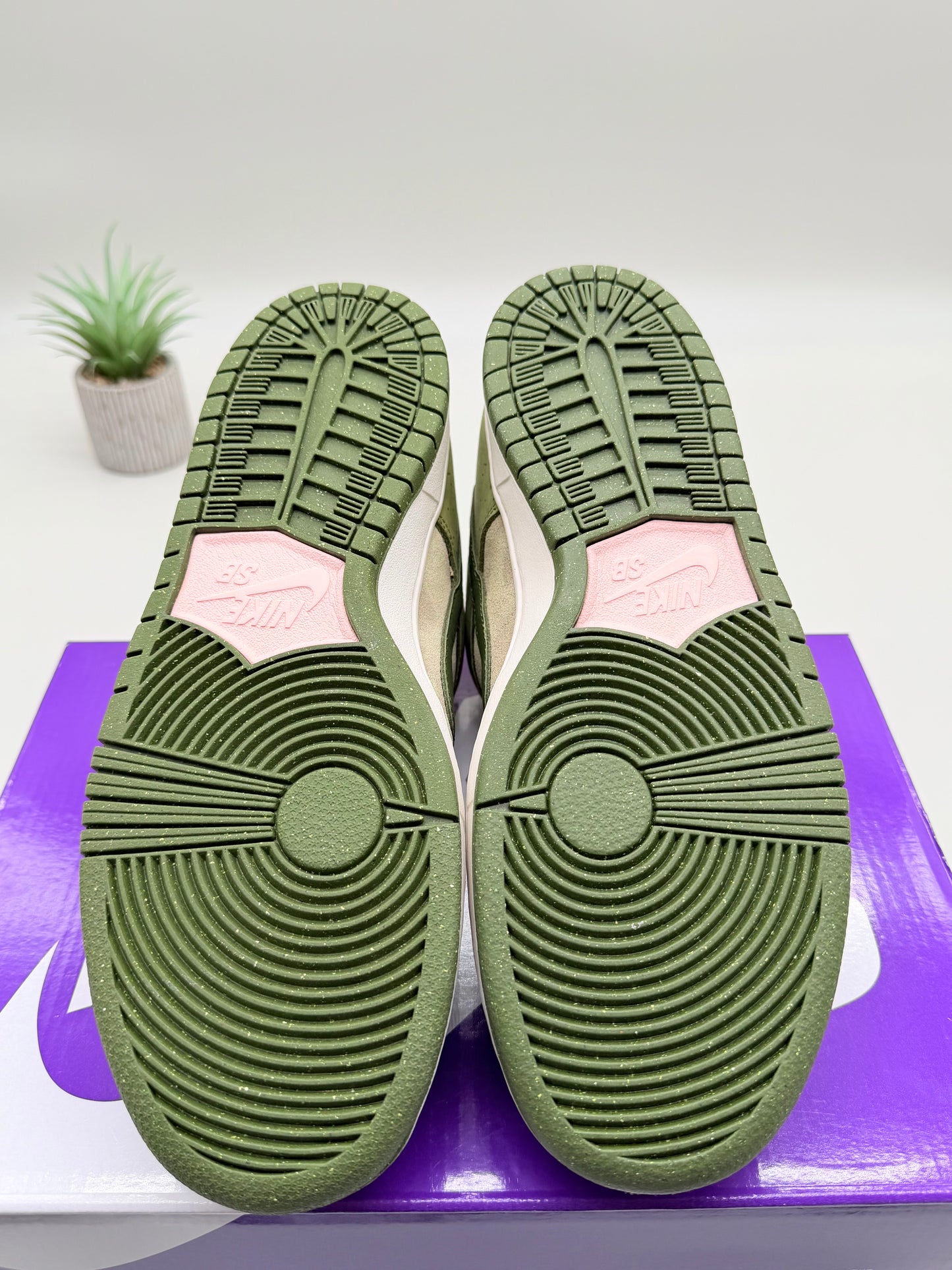 Nike SB Dunk Low Yuto Horigome Matcha
