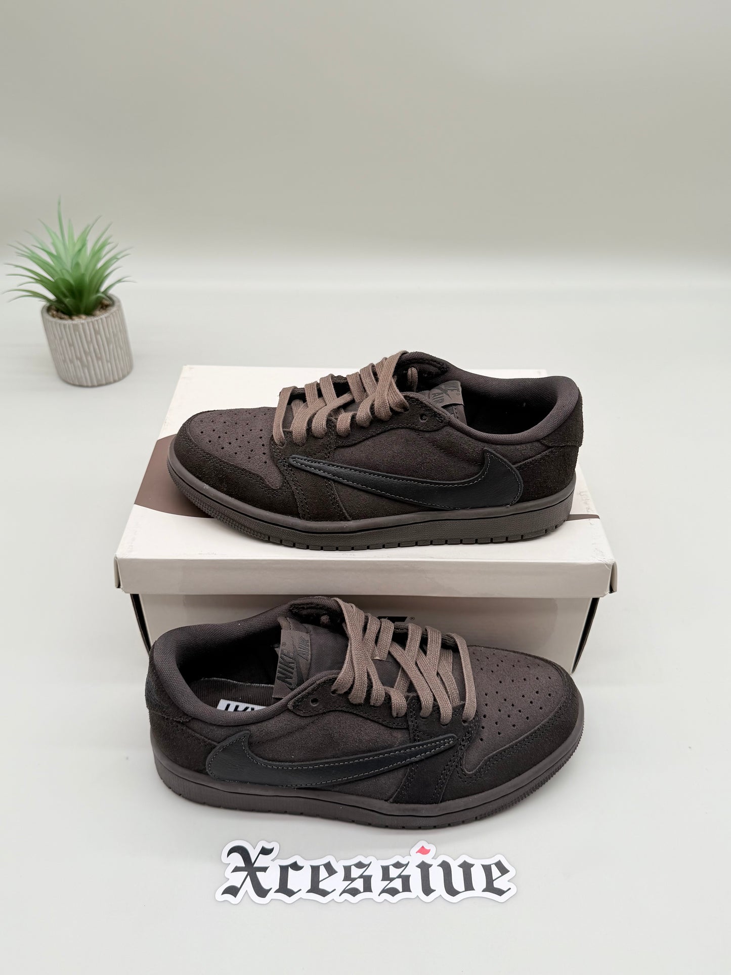 Jordan 1 Low Travis Scott Velvet